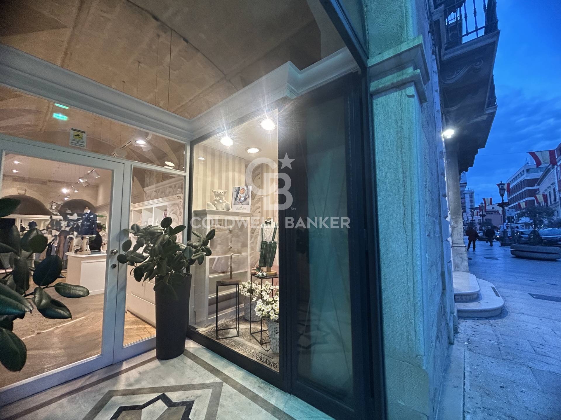 Locale commerciale in affitto a Barletta