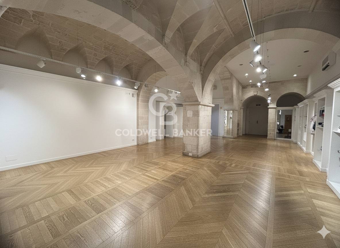 Locale commerciale in affitto a Barletta