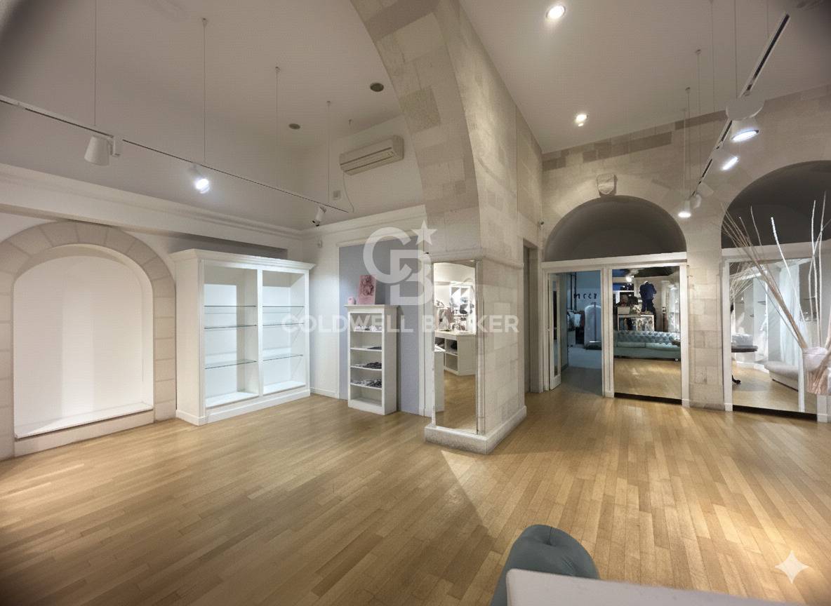 Locale commerciale in affitto a Barletta