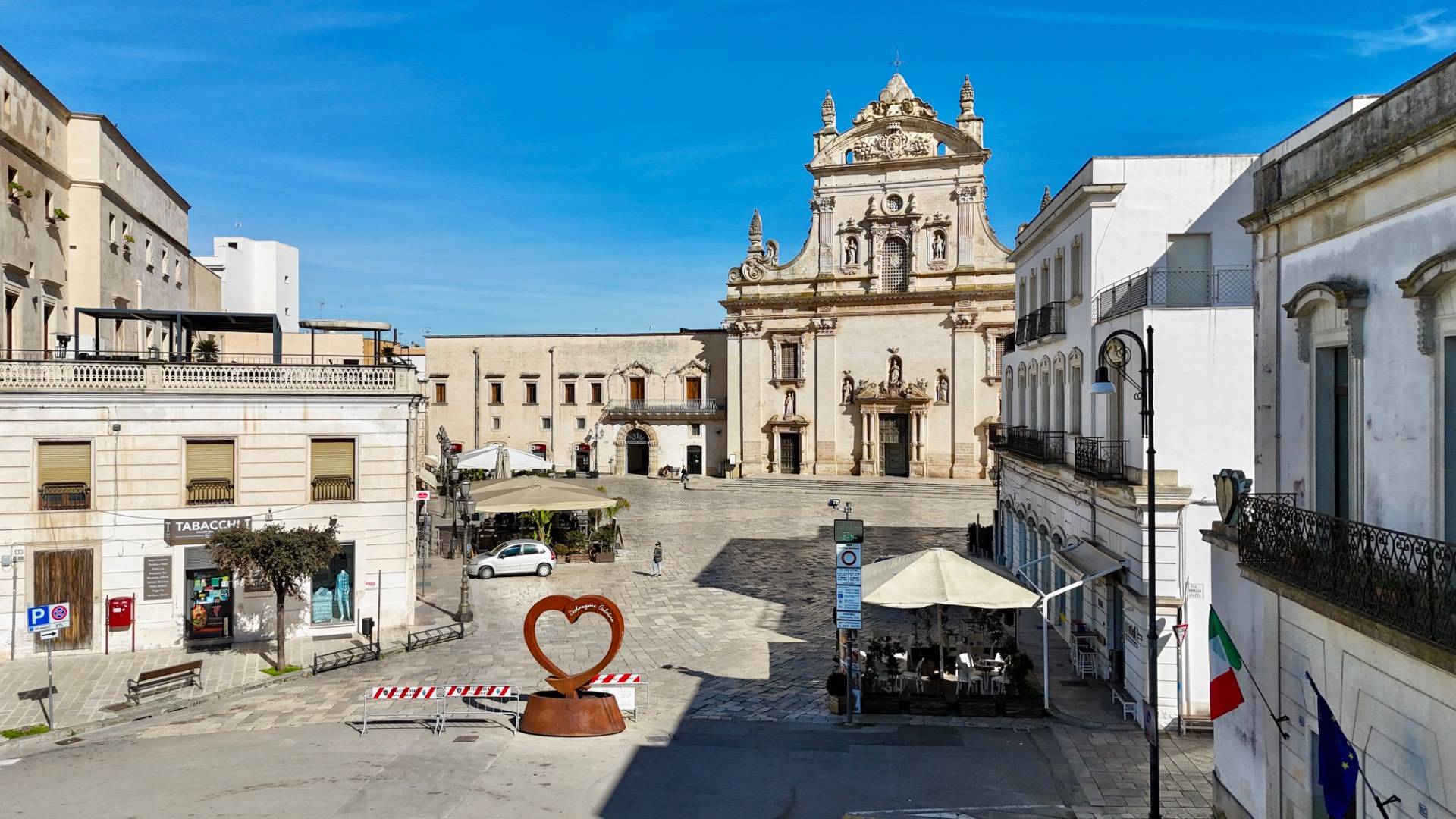 Locale commerciale in vendita a Galatina