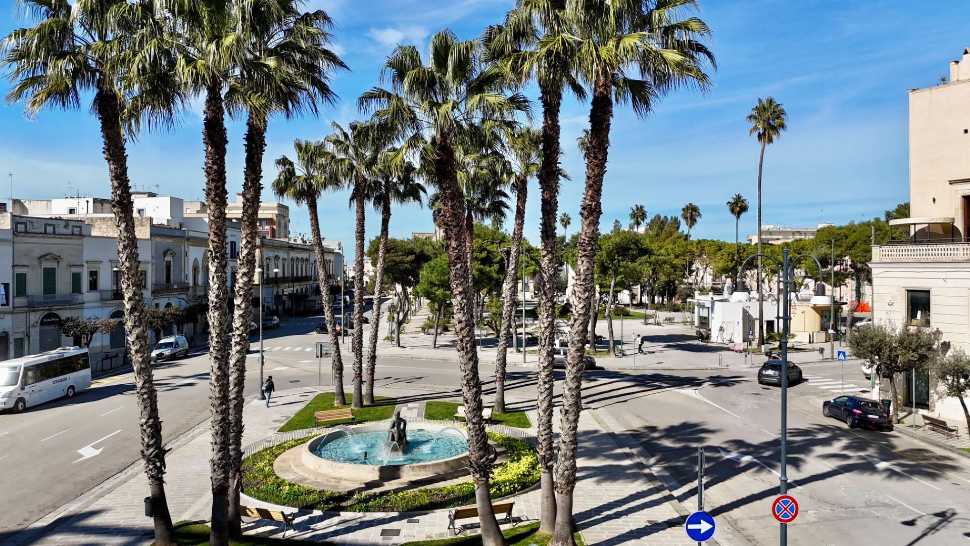 Locale commerciale in vendita a Galatina