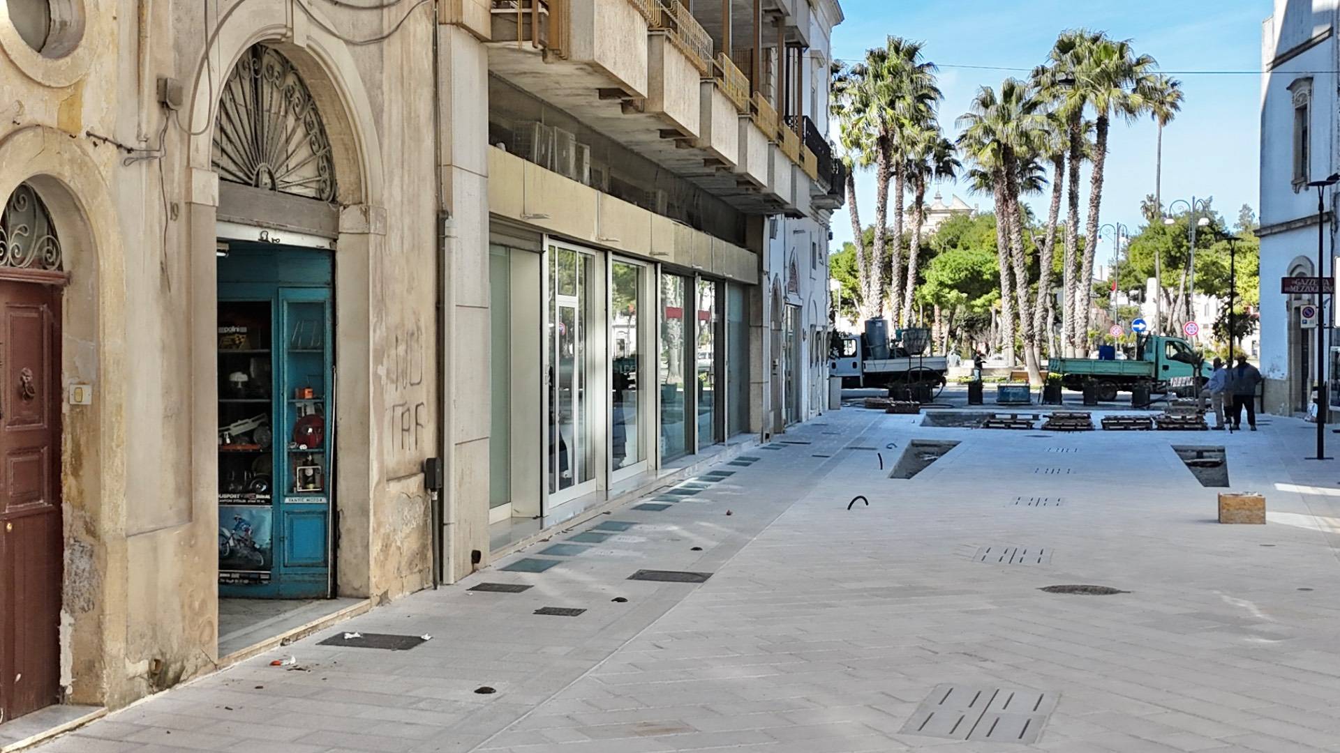 Locale commerciale in vendita a Galatina