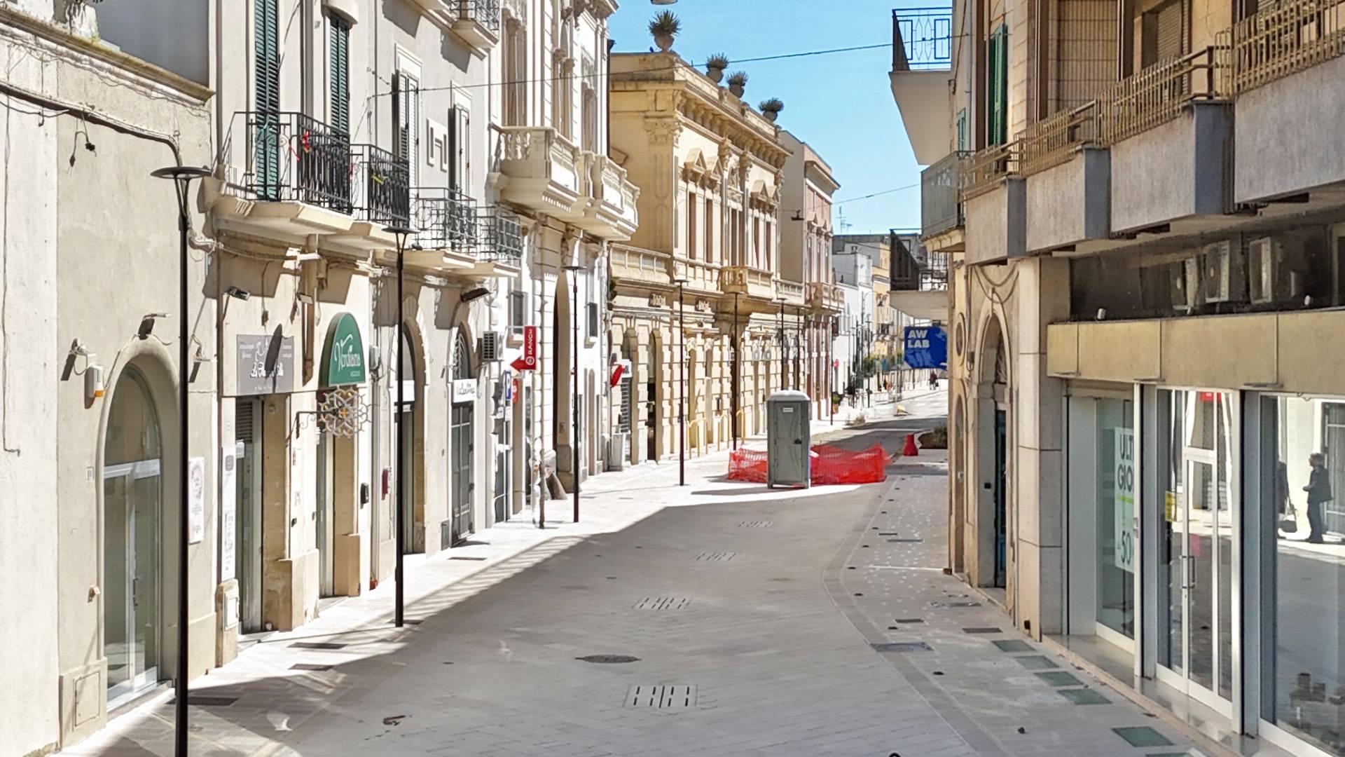 Locale commerciale in vendita a Galatina