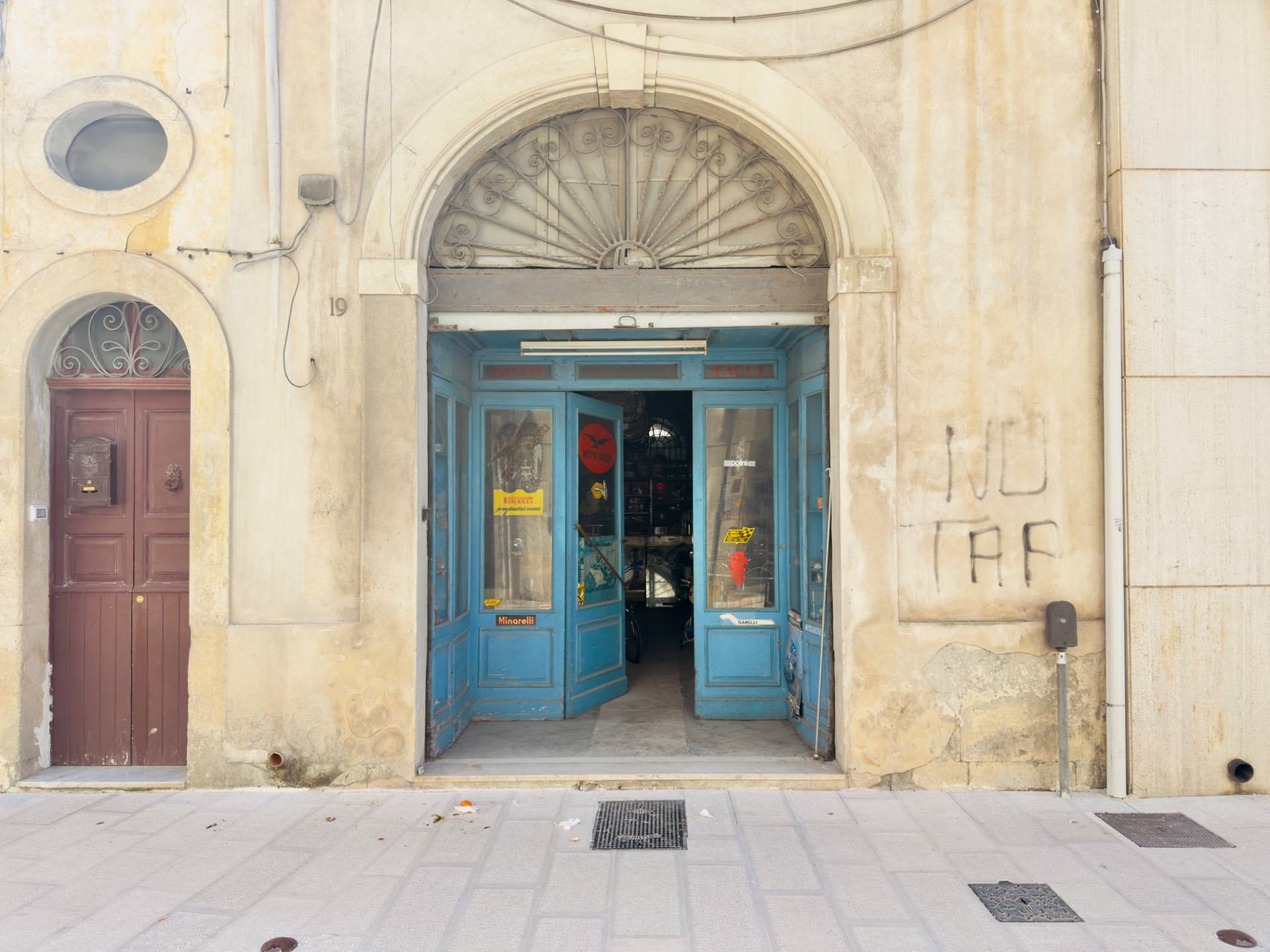 Locale commerciale in vendita a Galatina