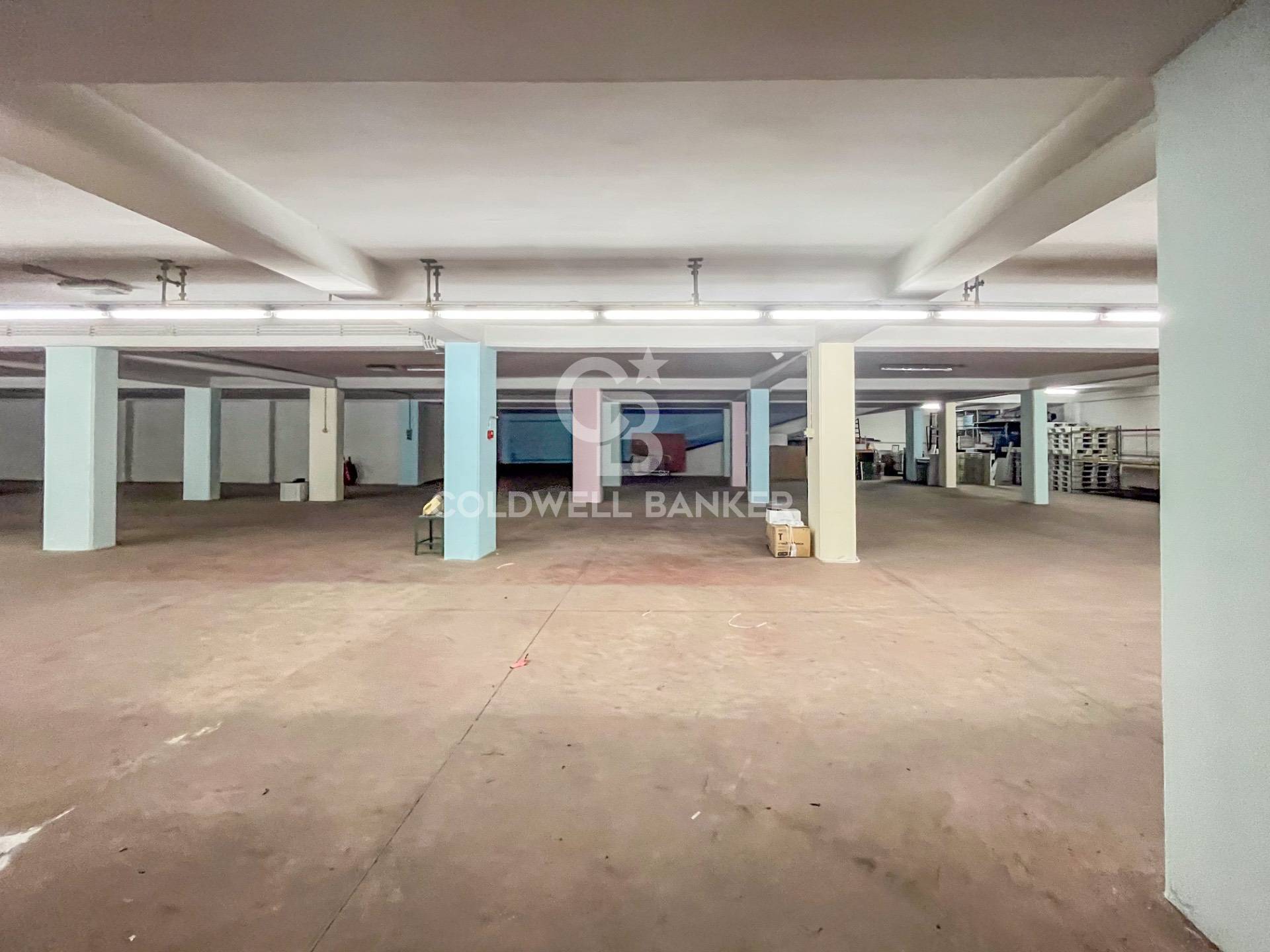 Posto auto coperto in affitto a Andria