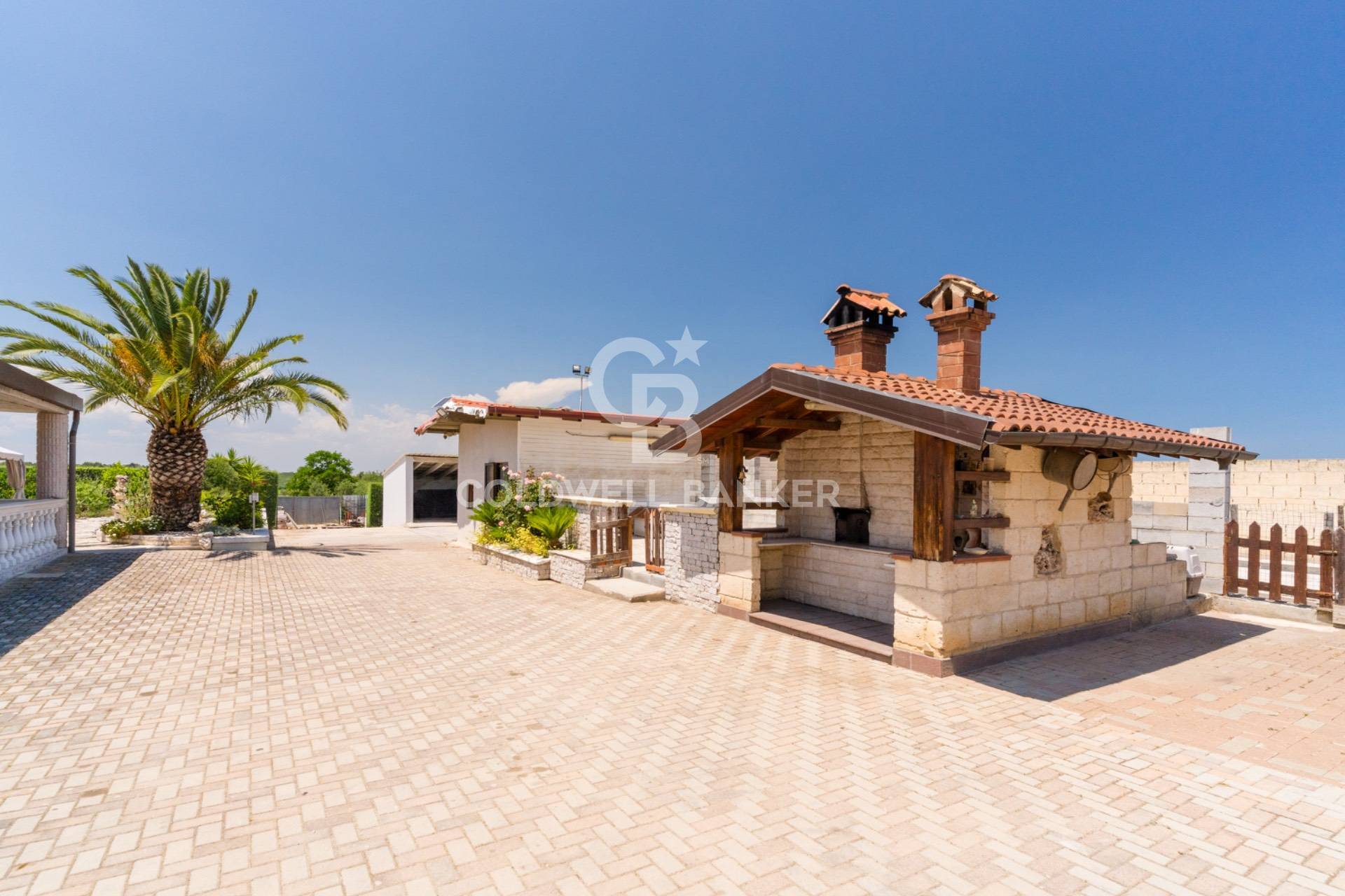 Villa bifamiliare in vendita a Andria
