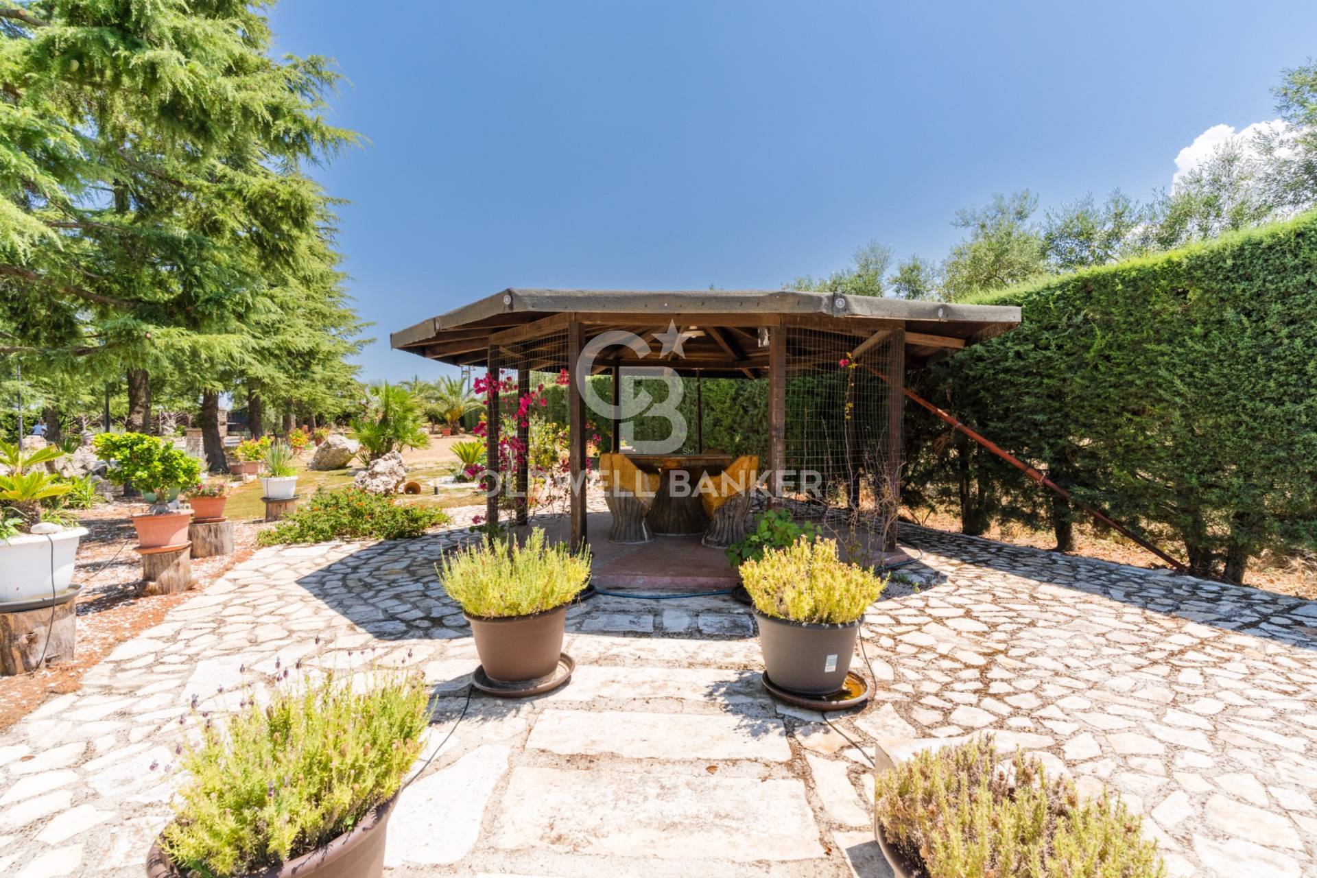 Villa bifamiliare in vendita a Andria