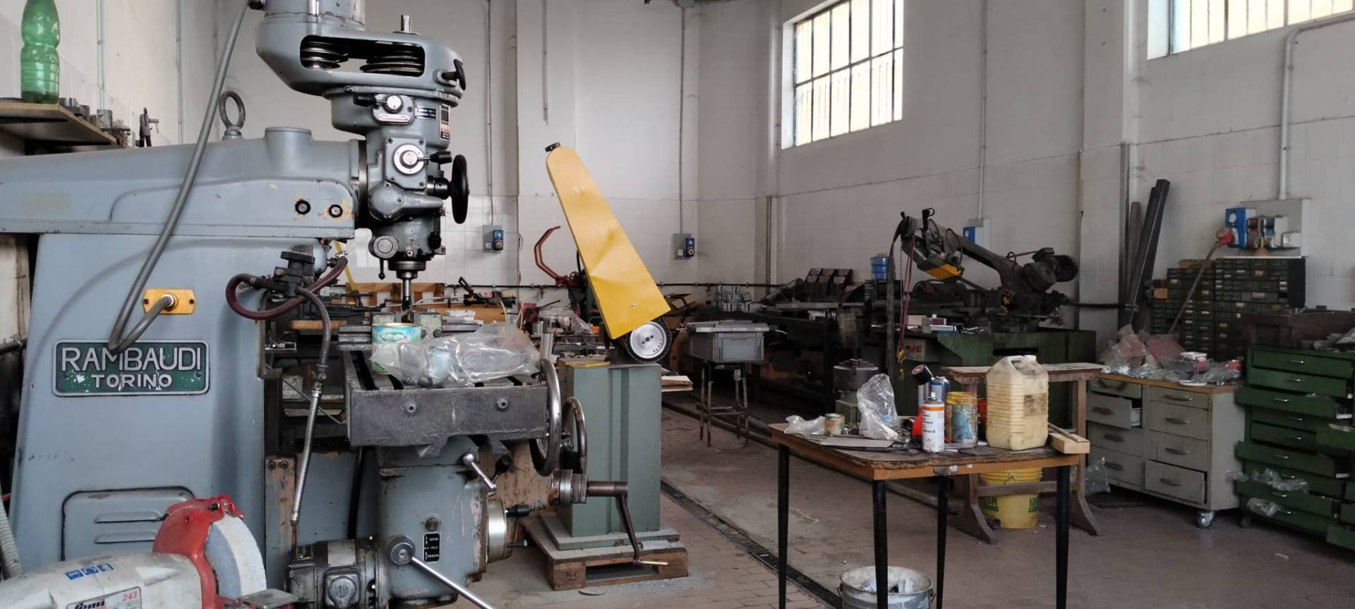 Capannone industriale in vendita a Moncalieri