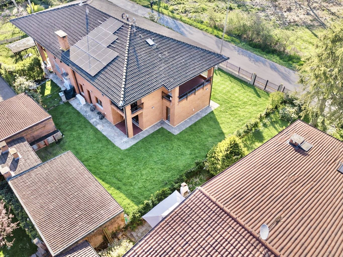 Villa in vendita a Vinovo, Villaggio Ippico