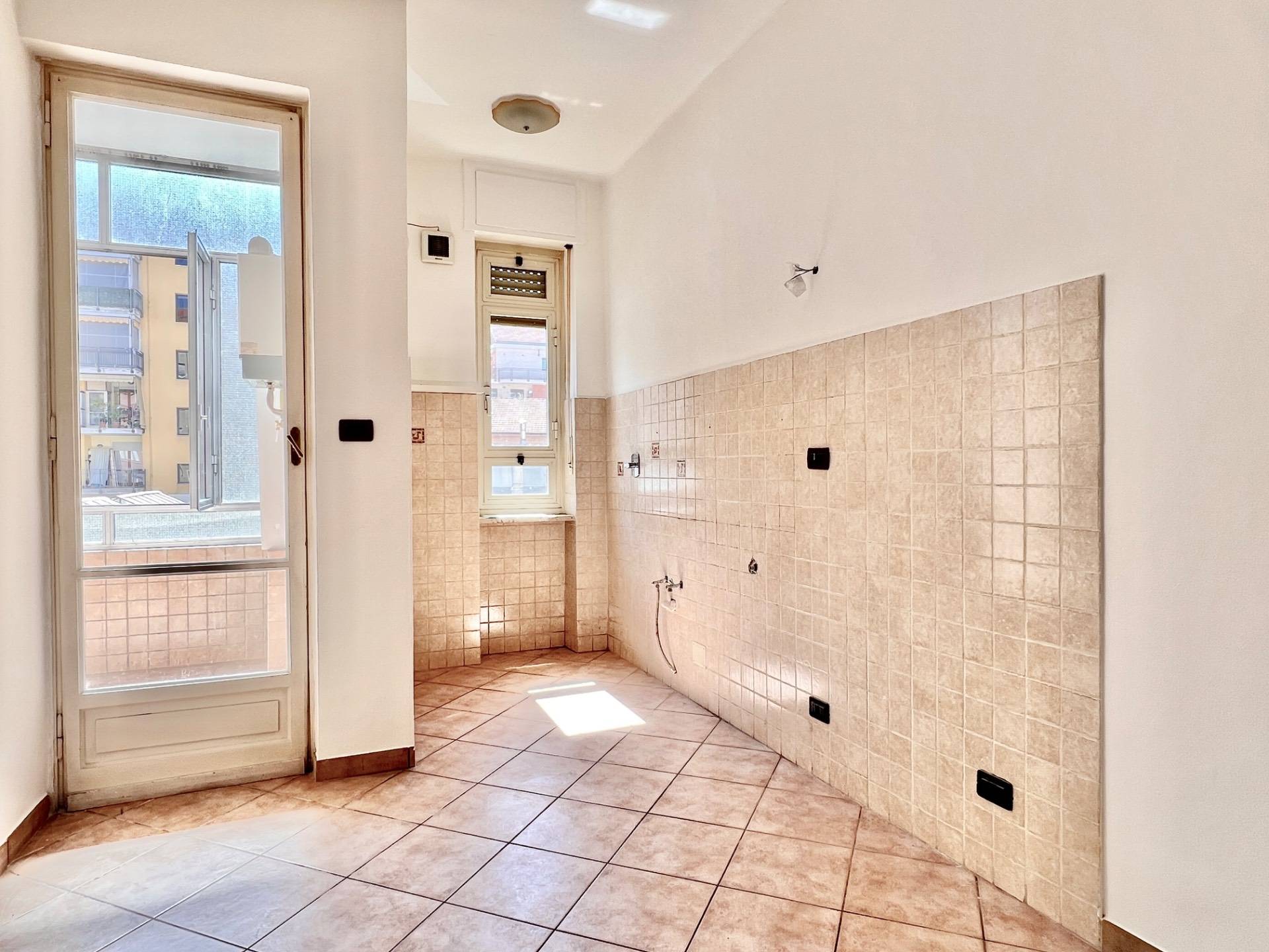 2 locali in vendita a Torino, Pozzo Strada