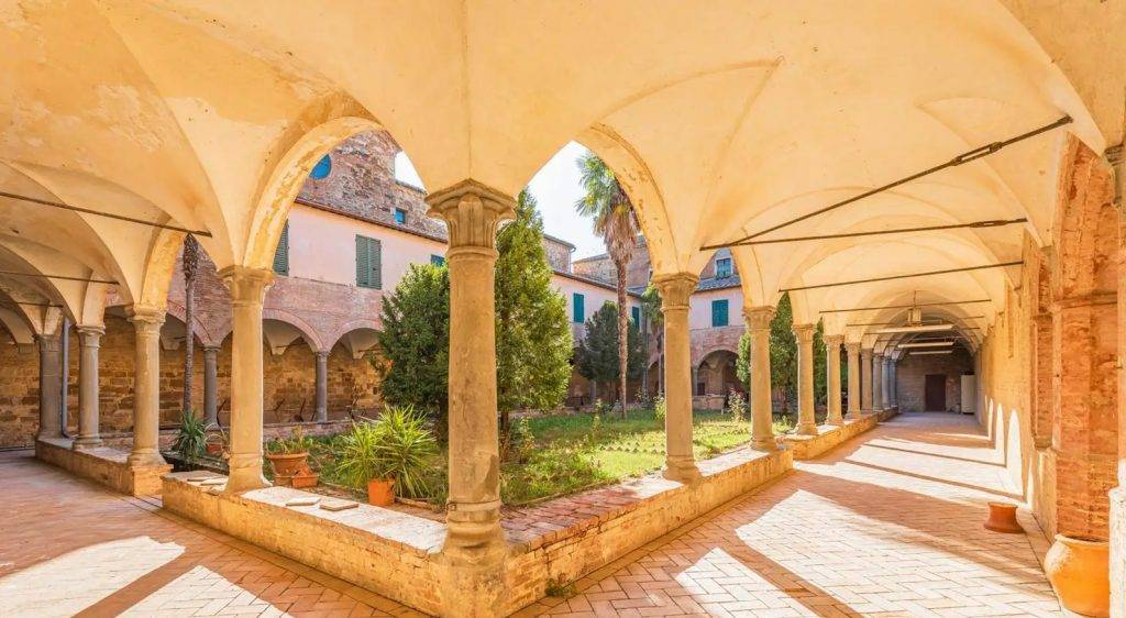 Monastero - Badia in vendita a Siena, Semicentrale