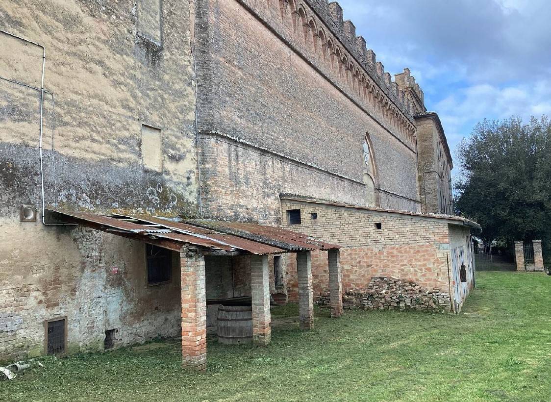 Monastero - Badia in vendita a Siena, Semicentrale