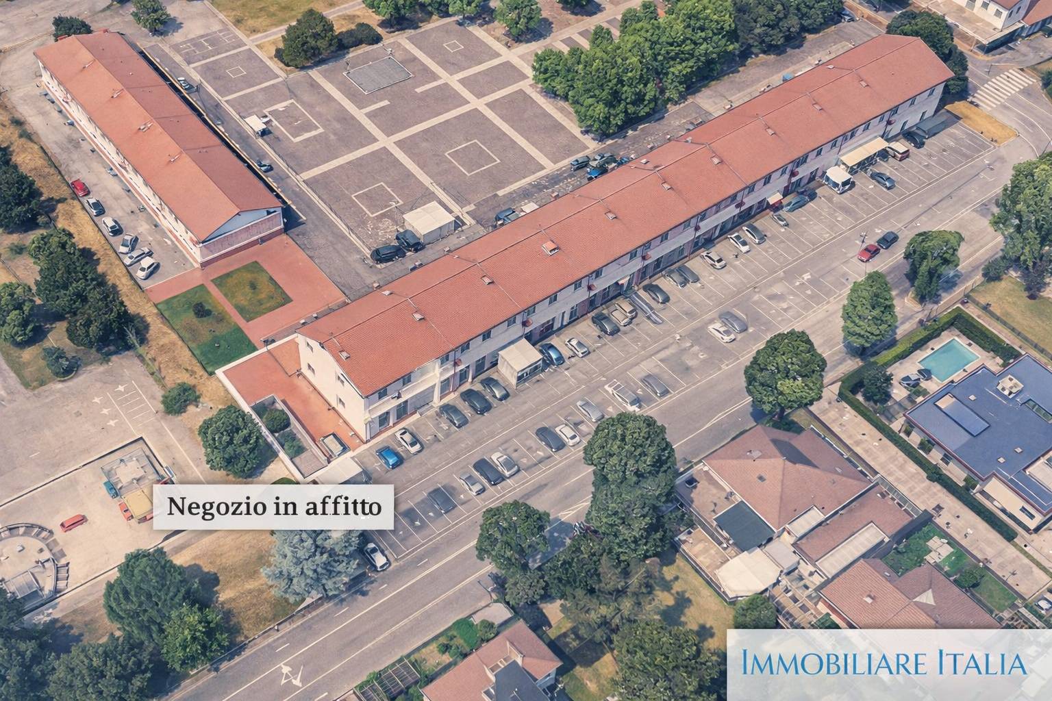 Locale commerciale in affitto a San Giovanni Lupatoto, Pozzo