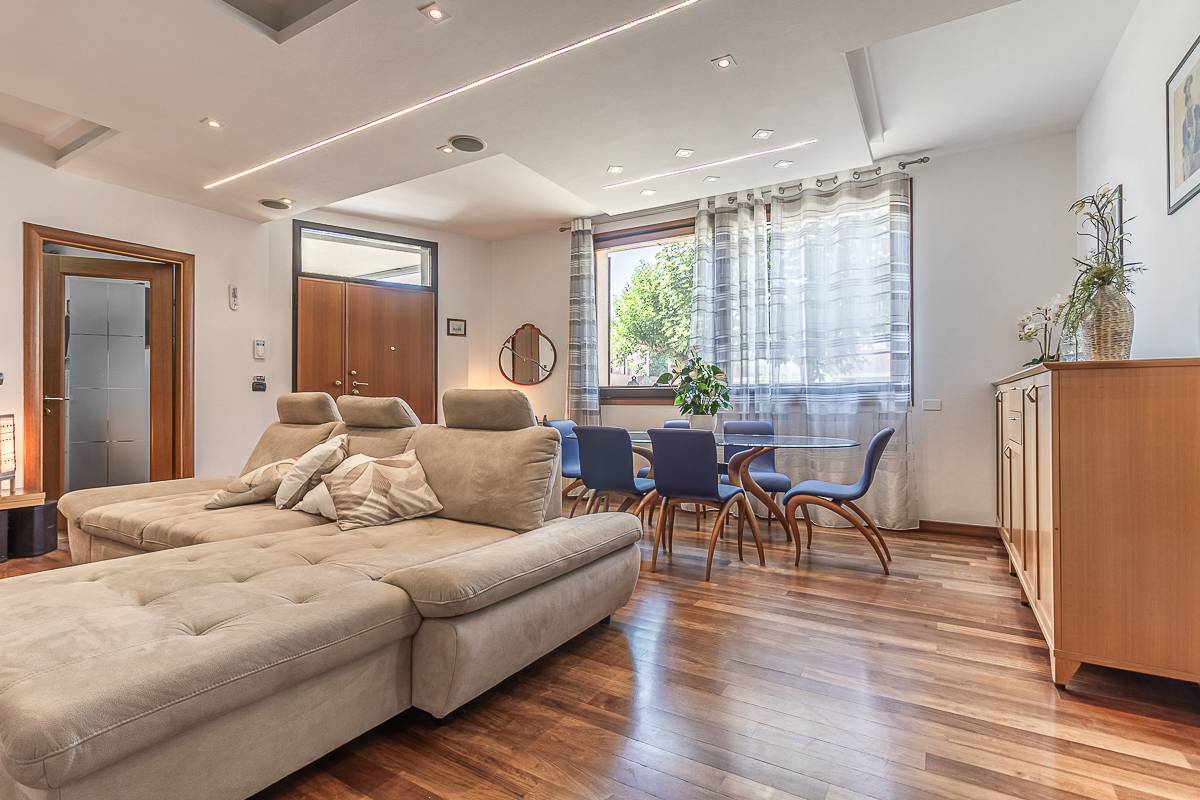 Villa in vendita a Terre del Reno