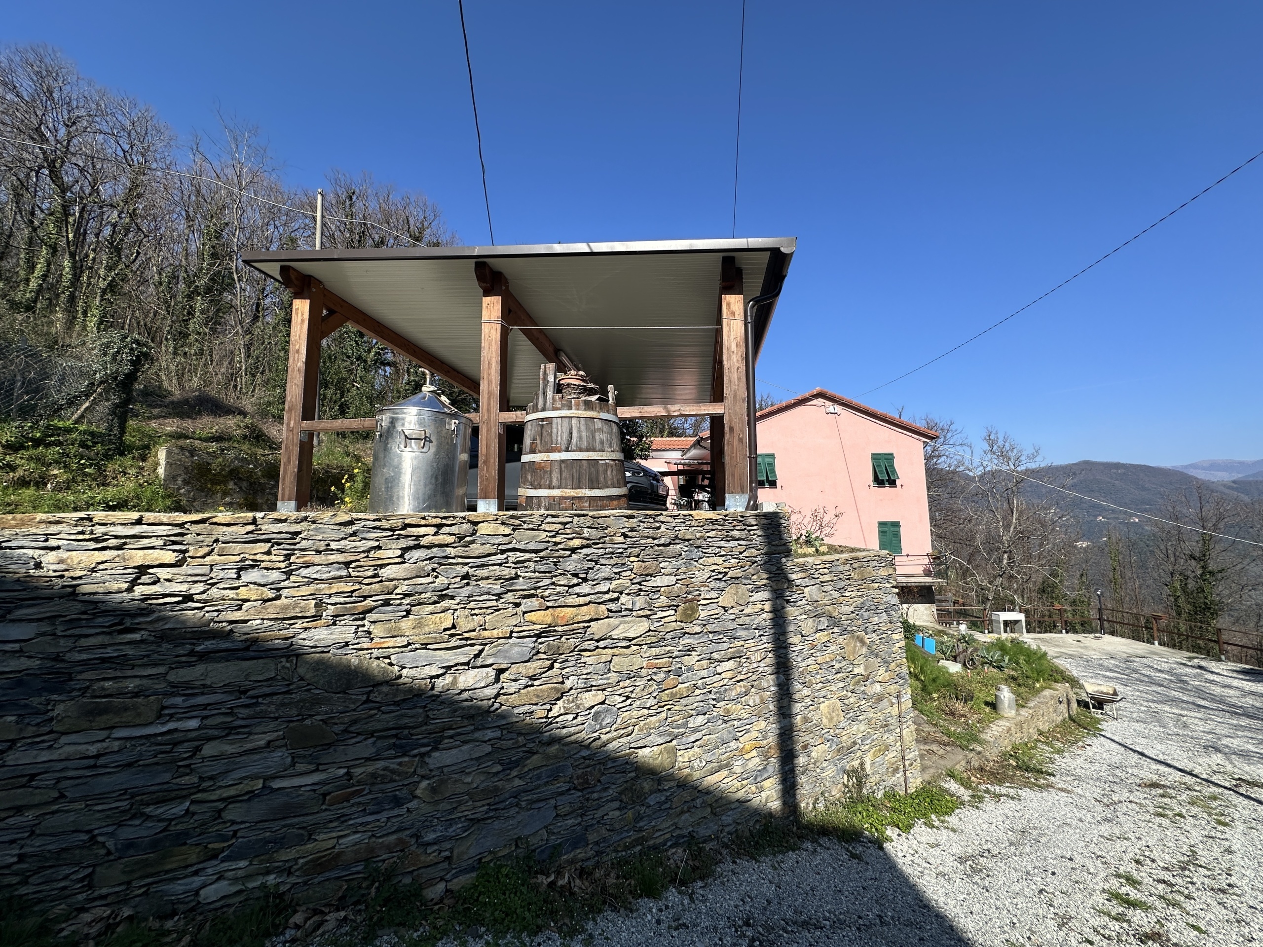 Appartamento con giardino in via tolceto 57, Ne