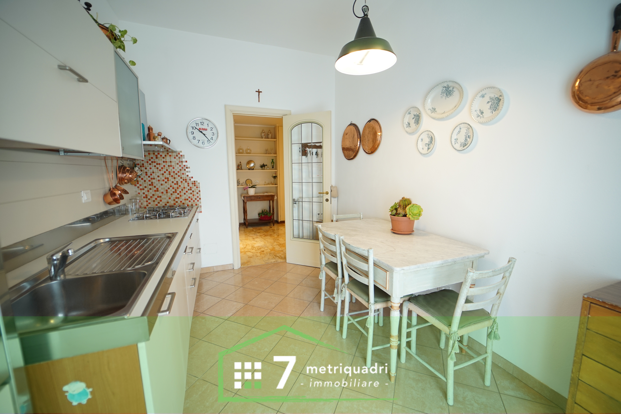 Appartamento con box, Chiavari centro levante