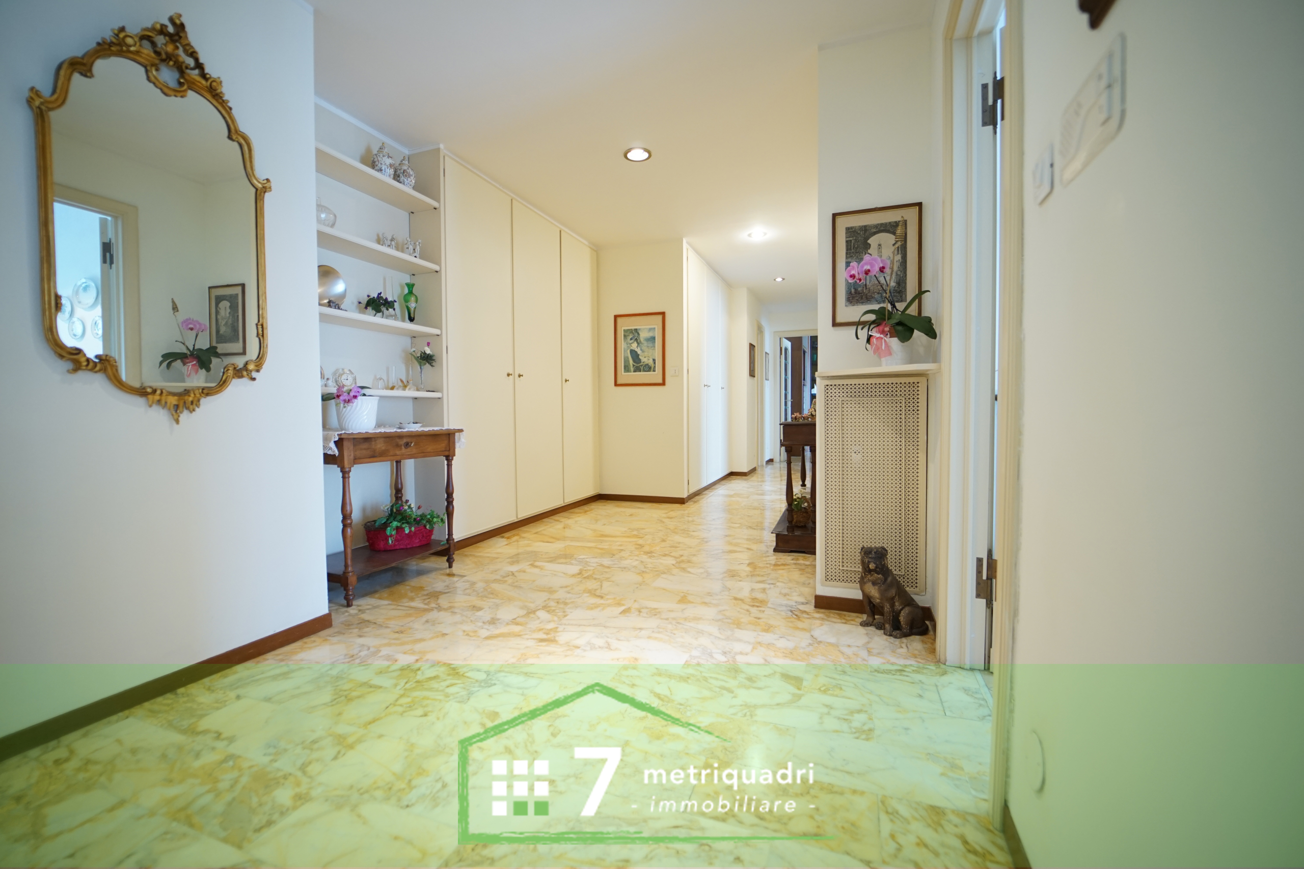 Appartamento con box, Chiavari centro levante