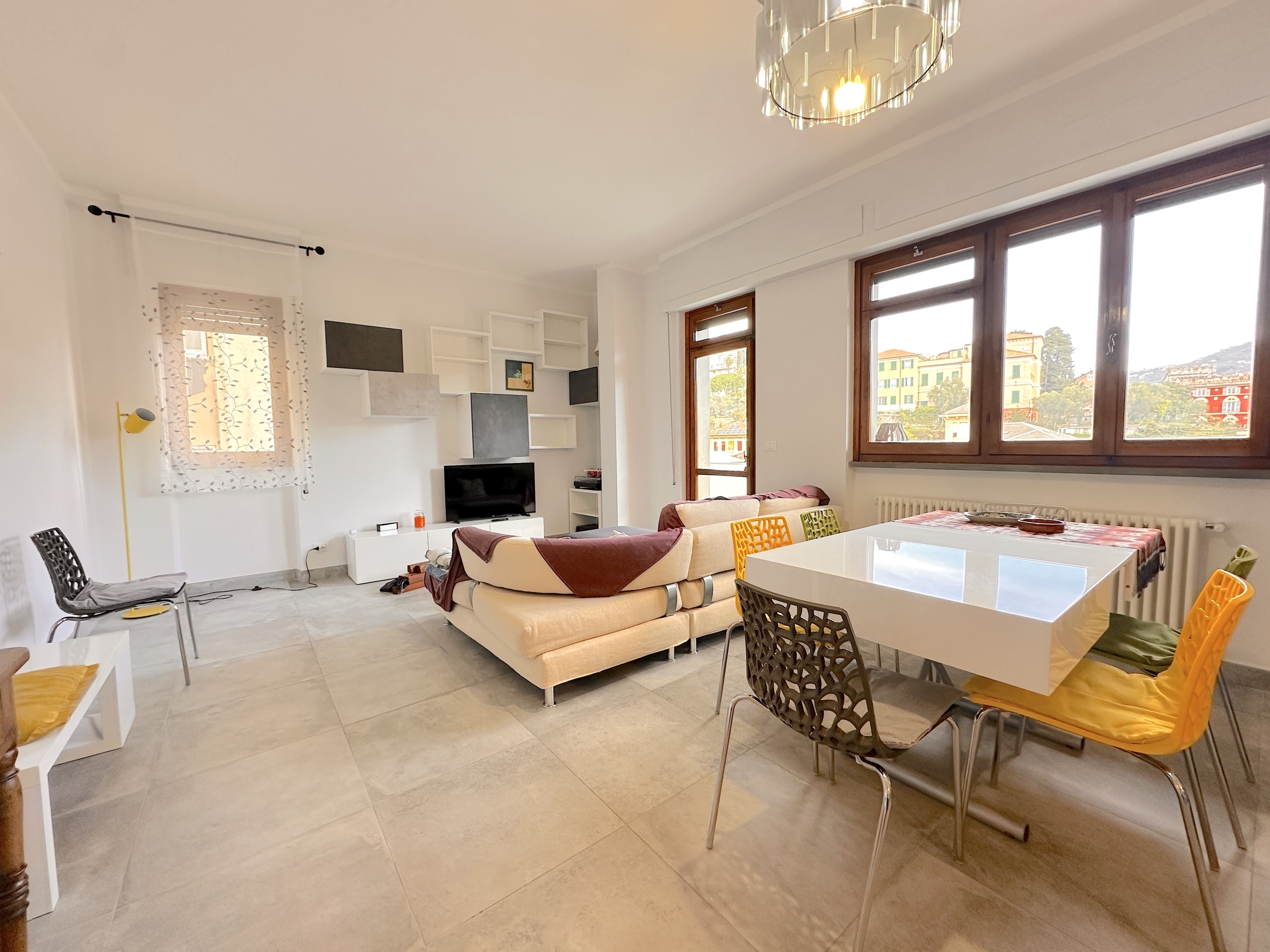 Quadrilocale ristrutturato a Chiavari