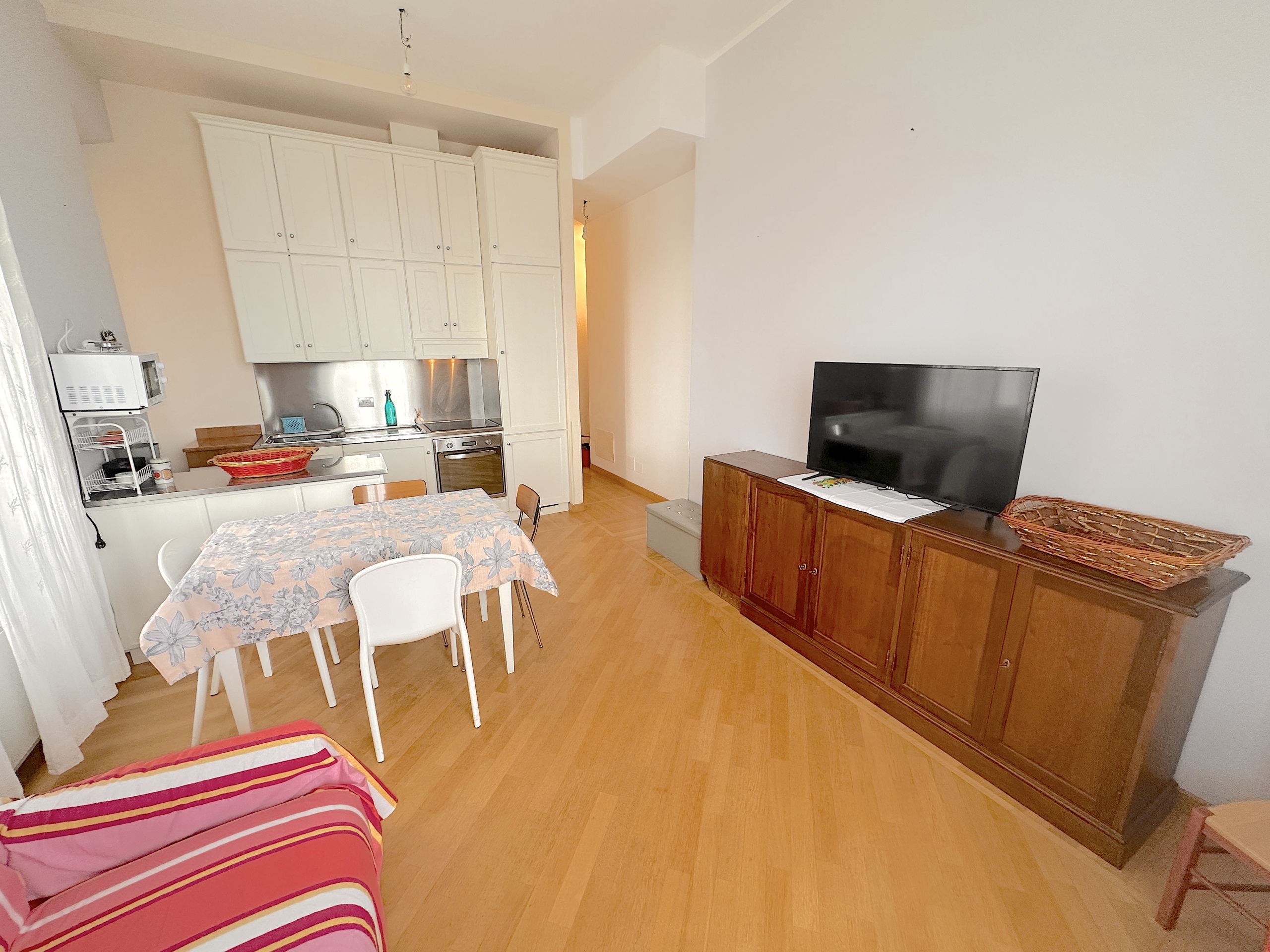 Trilocale ristrutturato in piazza madonna dell'orto, Chiavari