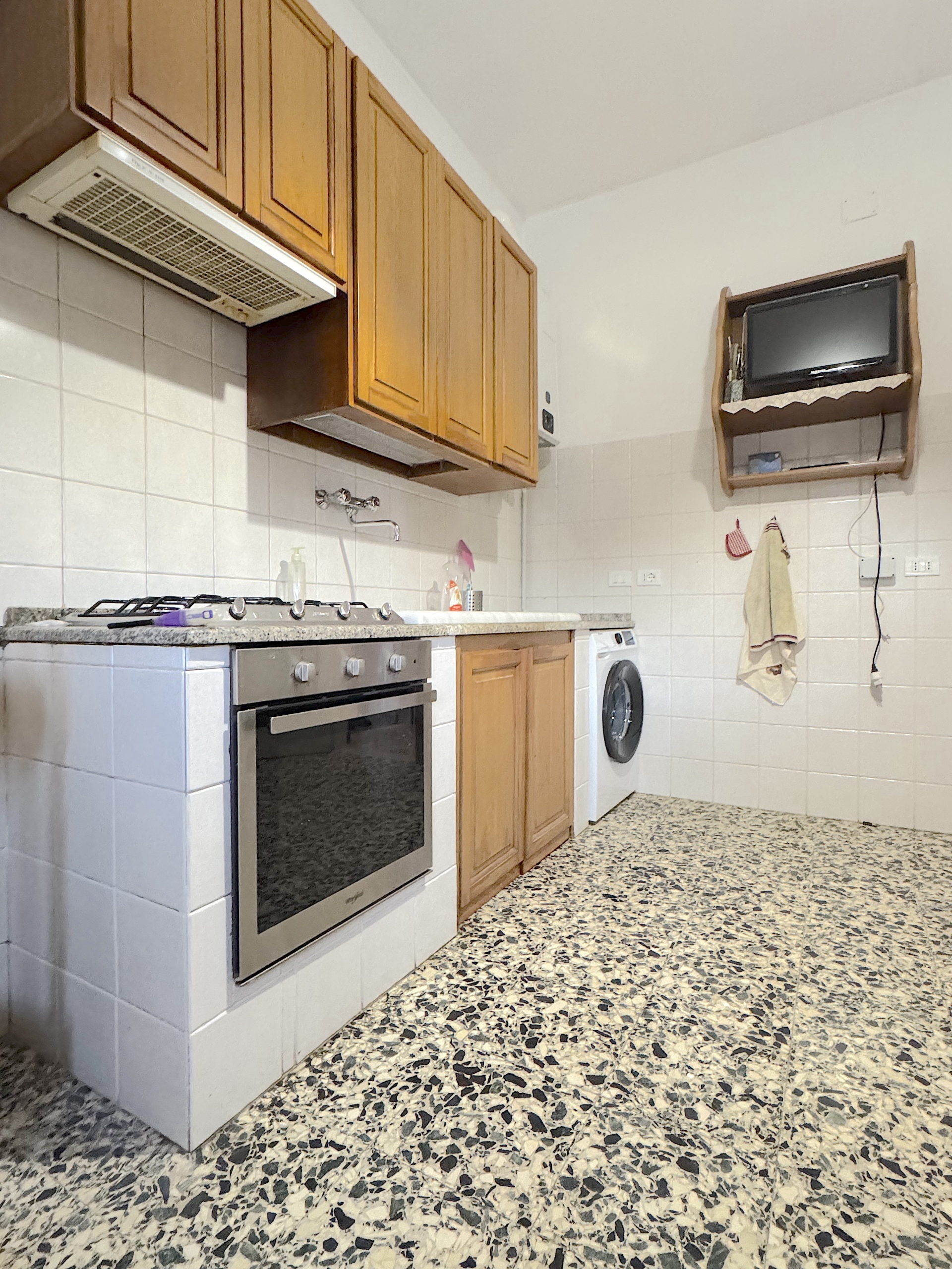 Casa indipendente con box a Leivi