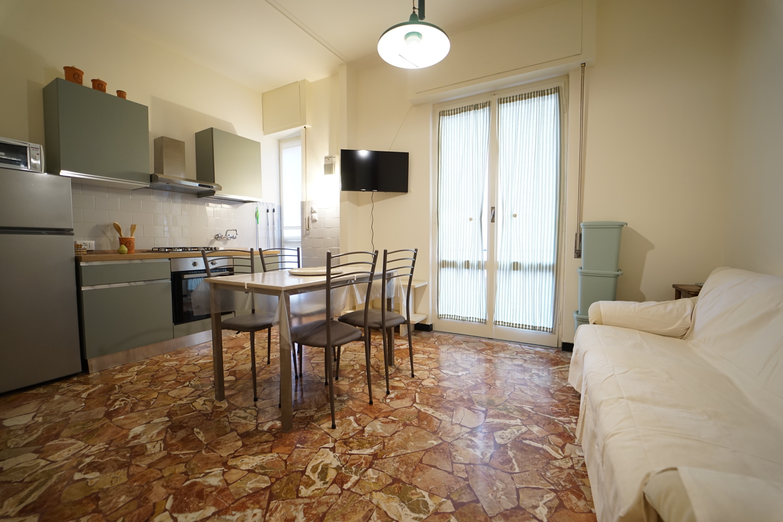 Trilocale in affitto, Chiavari centro ponente