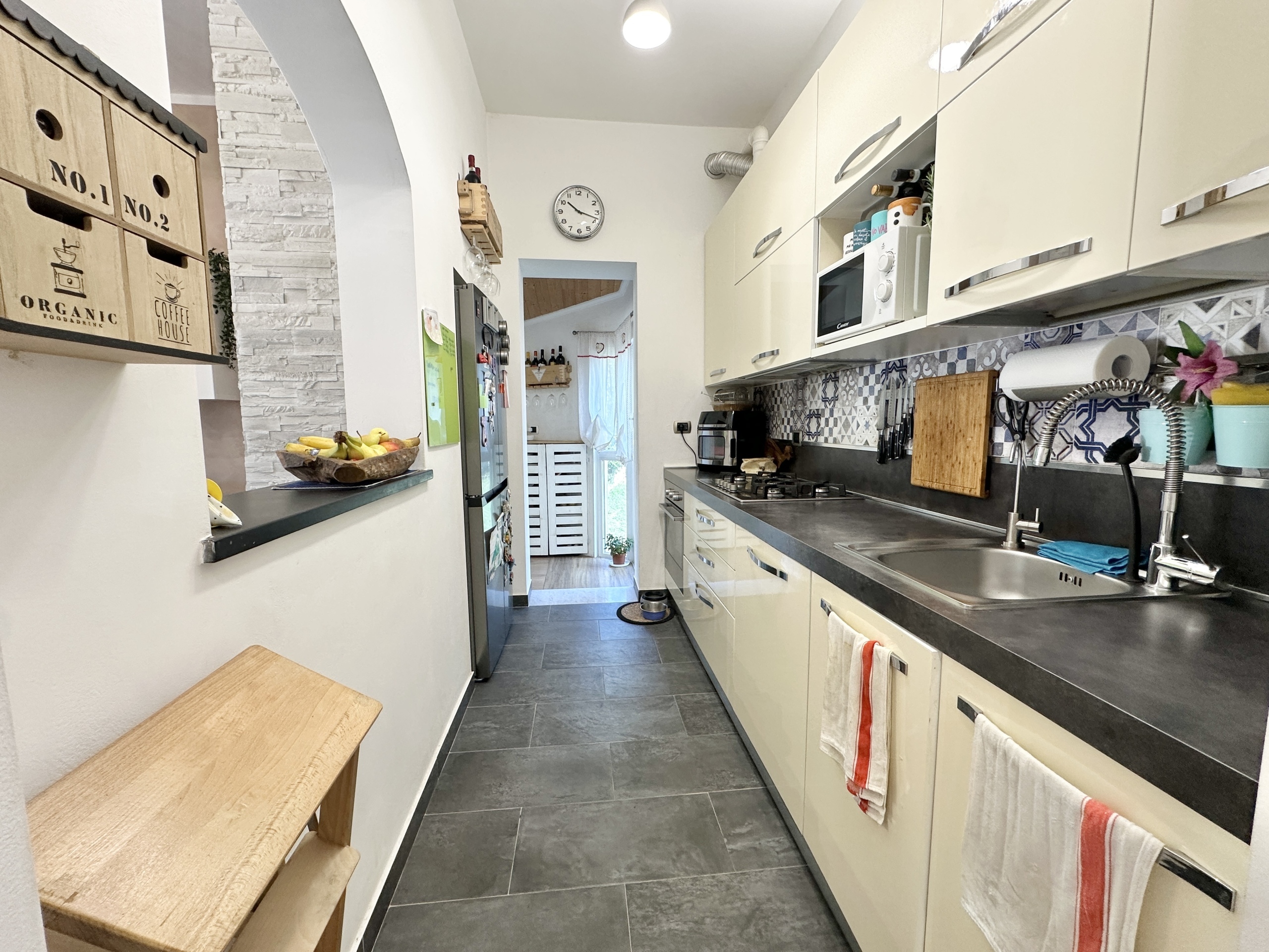 Quadrilocale ristrutturato in via santa maria del campo 138, Rapallo
