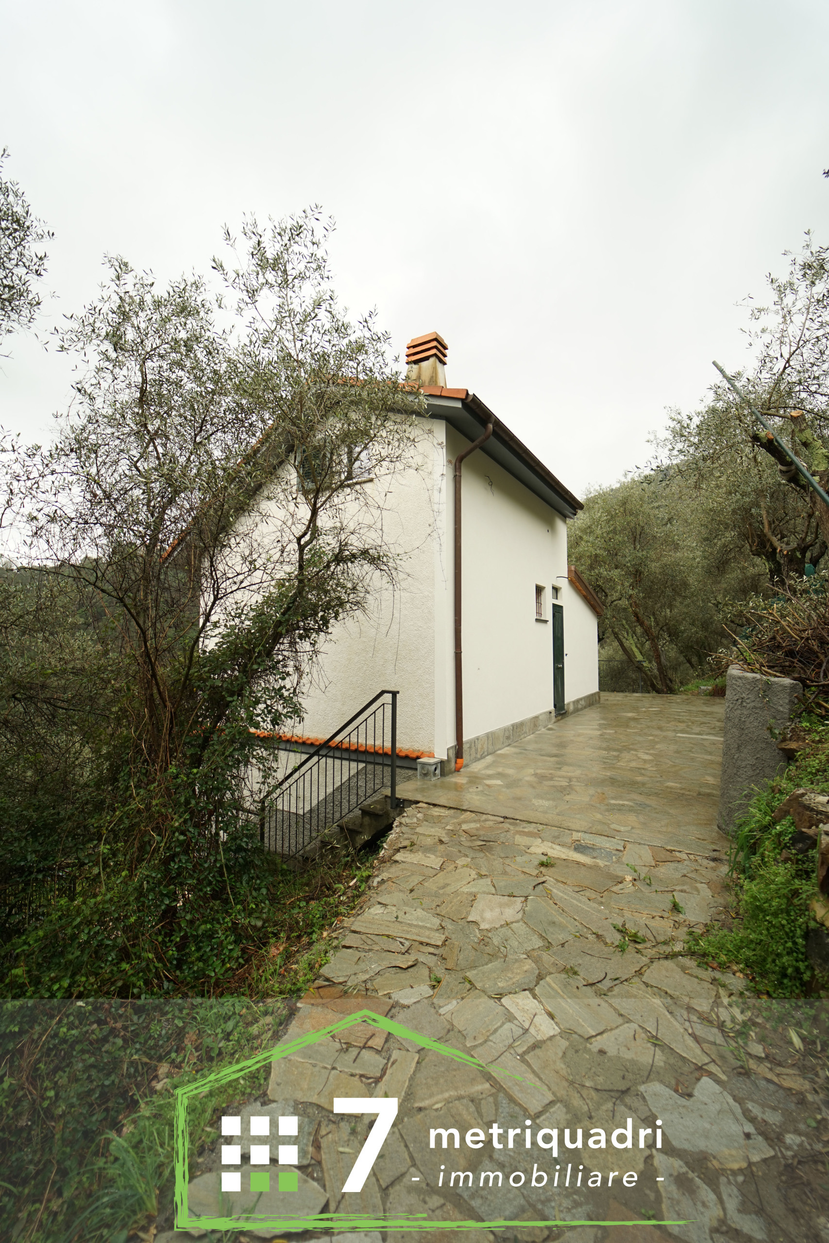 Villa con giardino in via barletti 77, Casarza Ligure
