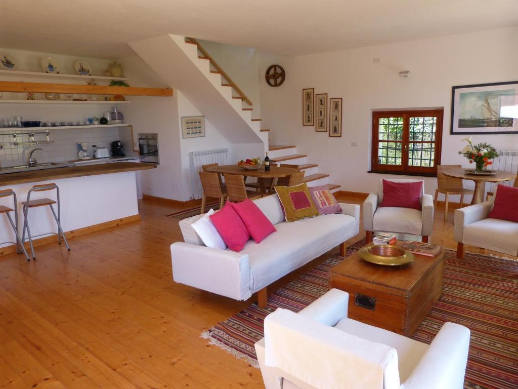 Casa indipendente con giardino, Chiavari centro levante