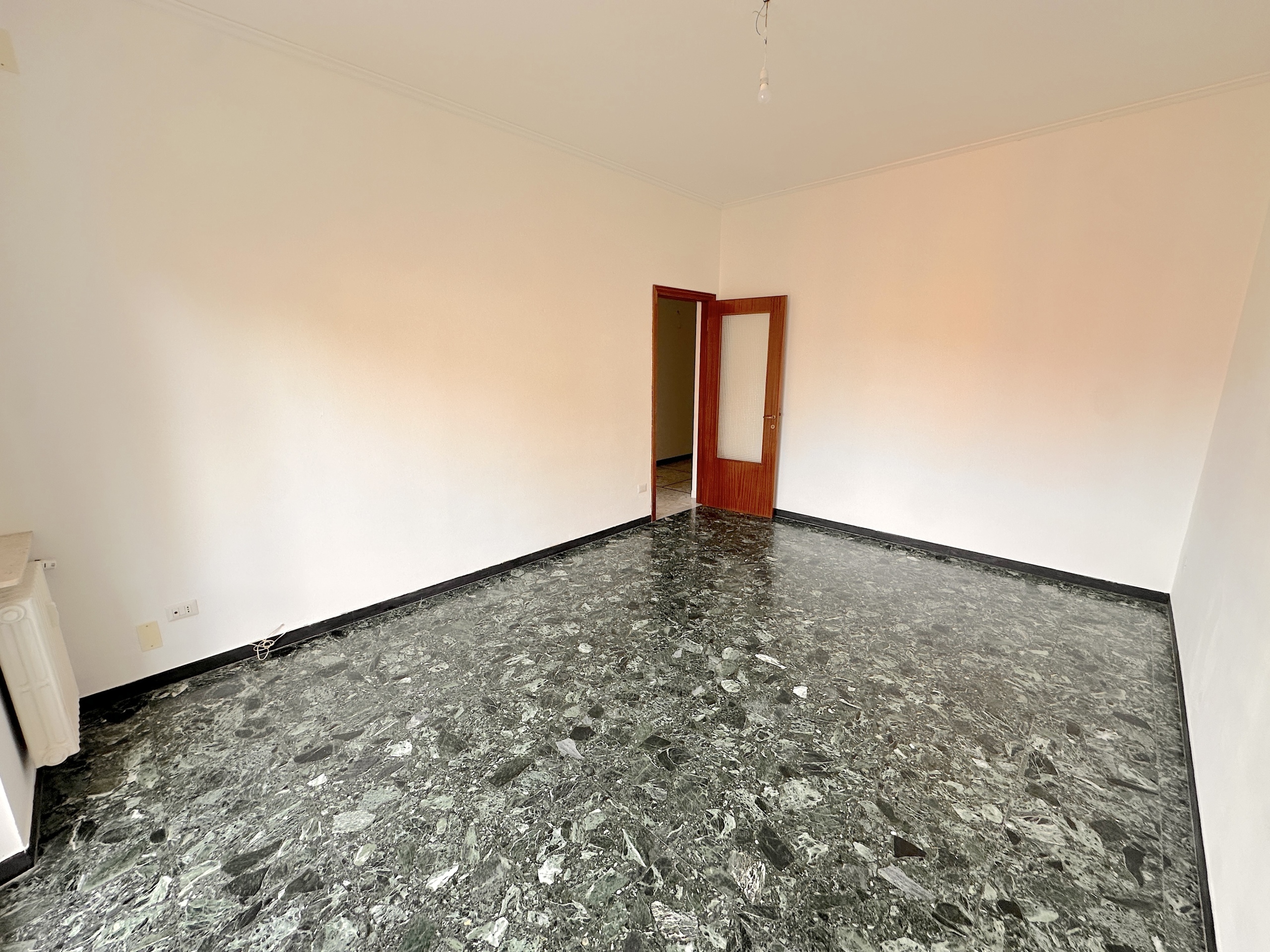 Quadrilocale ristrutturato, Chiavari centro
