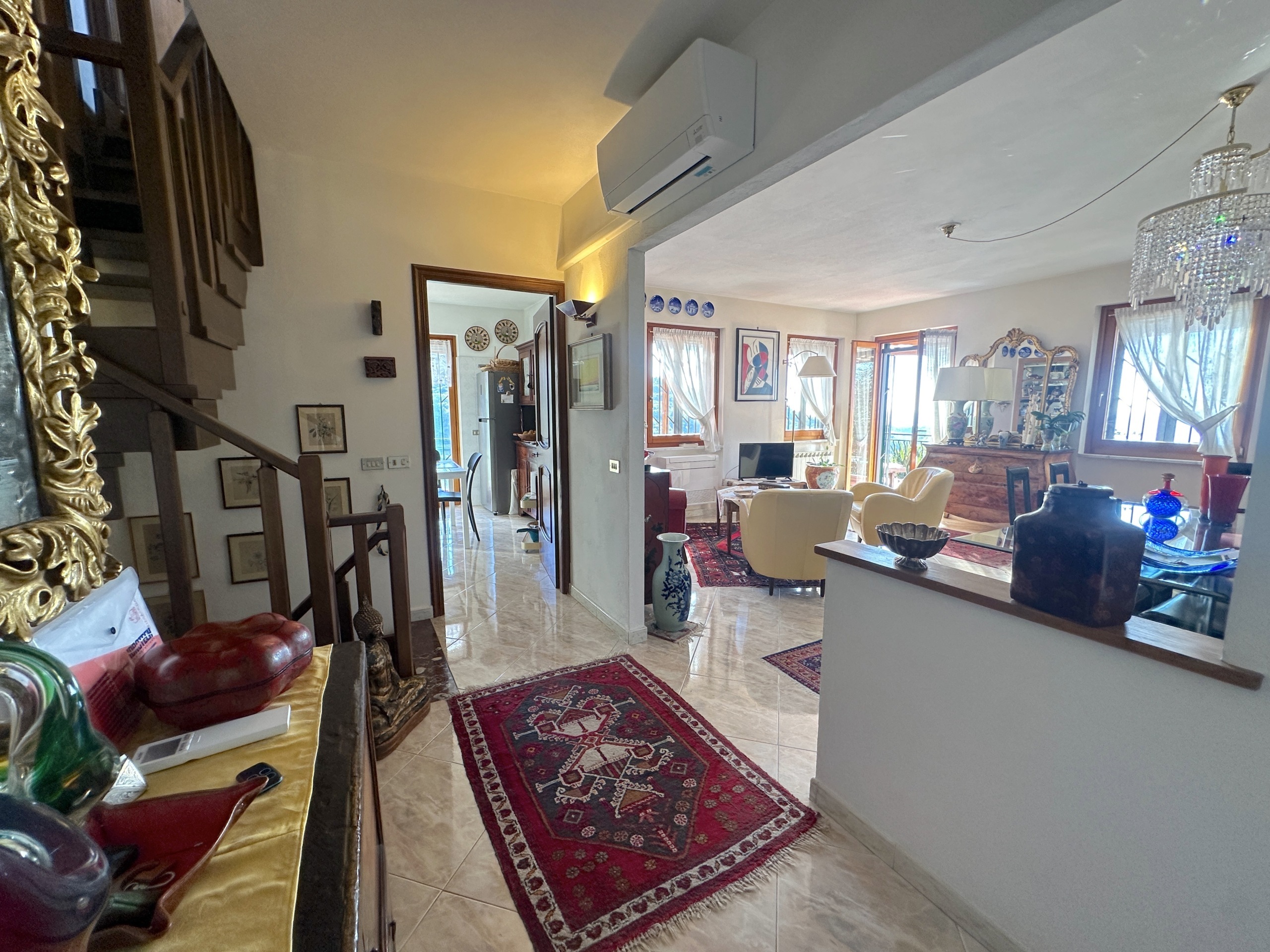 Villa con giardino in via costasecca, Leivi