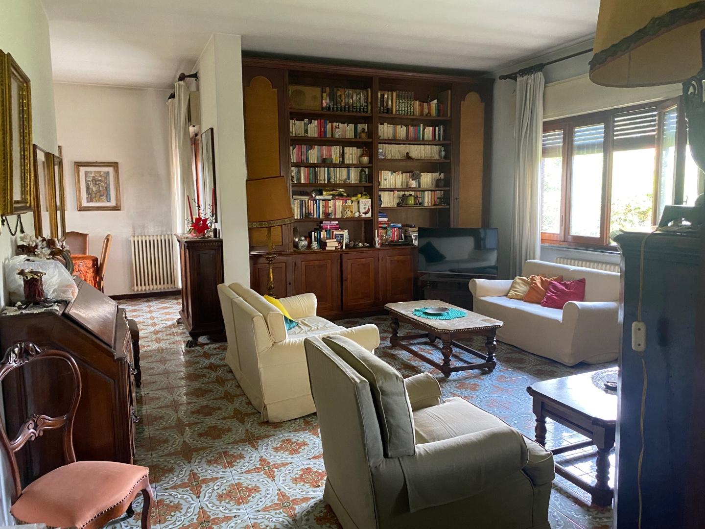 Villa in vendita, Viareggio ex campo di aviazione