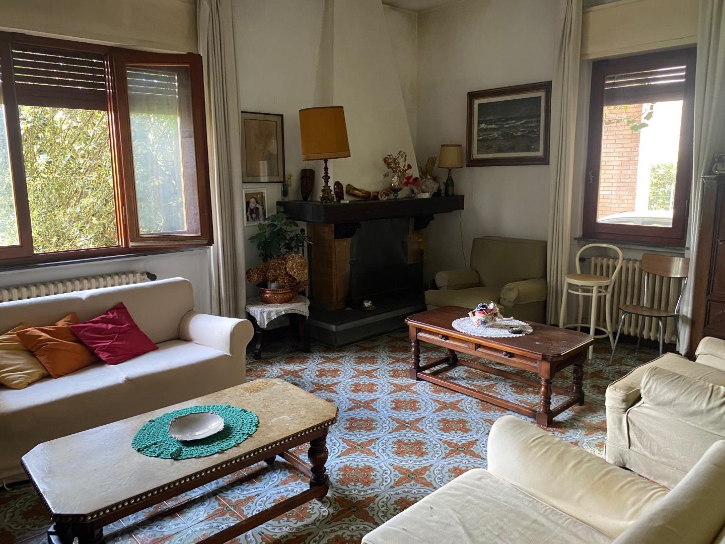 Villa in vendita, Viareggio ex campo di aviazione