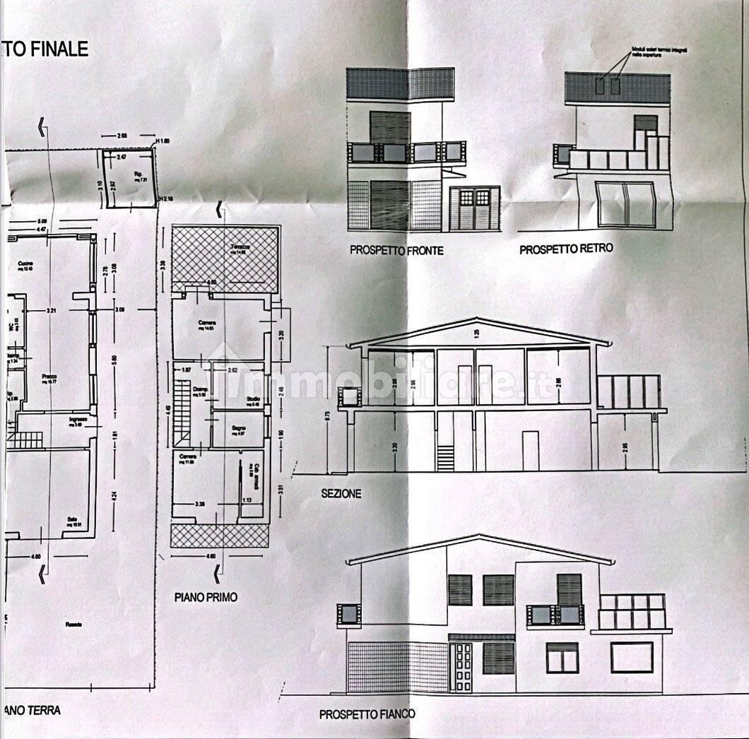 Villa Bifamiliare con giardino, Viareggio don bosco