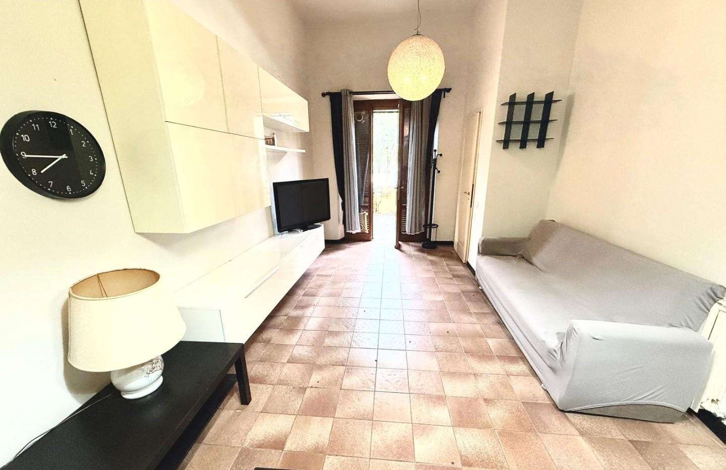 Trilocale con giardino, Camaiore lido di