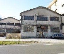 Capannone da ristrutturare in via alcide de gasperi 5, Moconesi