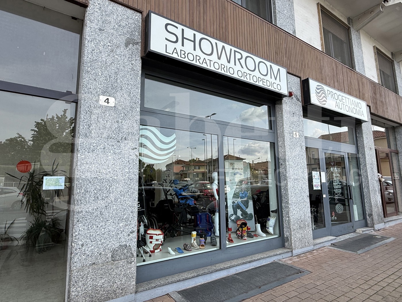 Negozio in affitto a Grugliasco