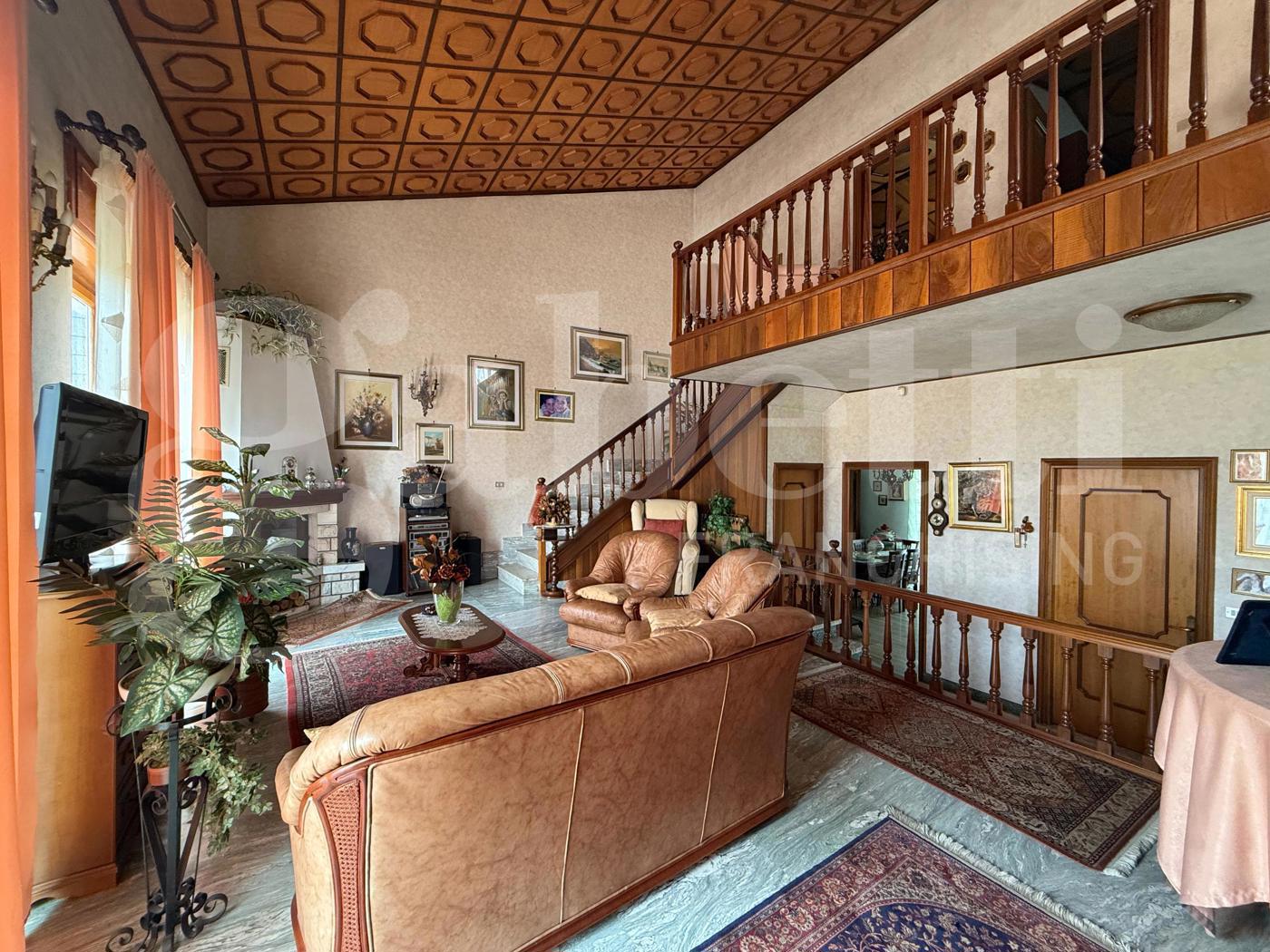 Villa Bifamiliare con giardino a Rivoli