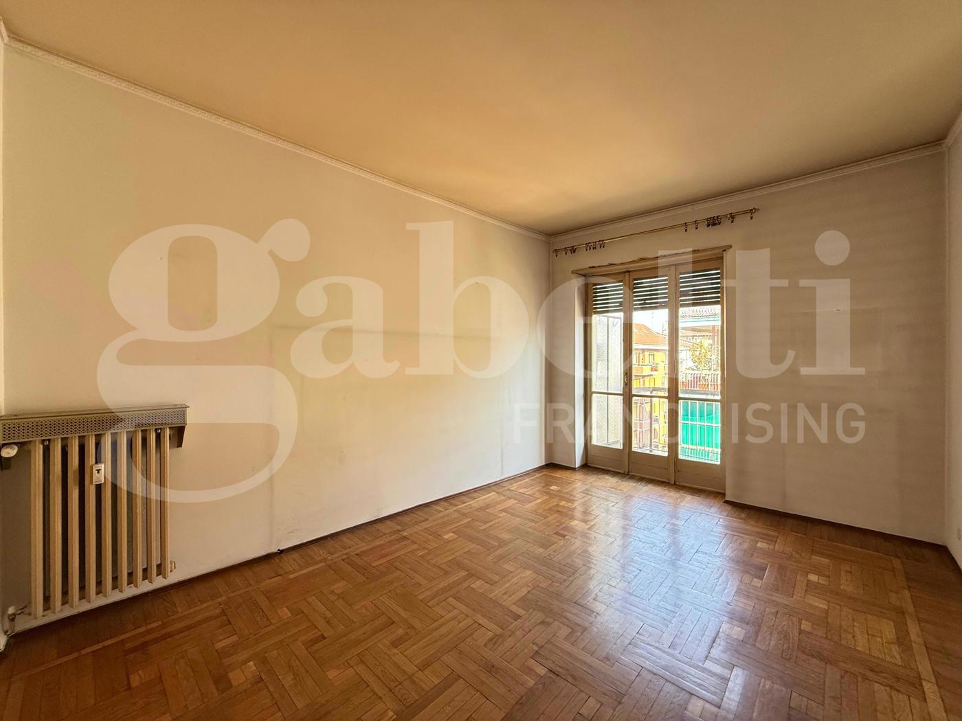 Quadrilocale da ristrutturare a Torino