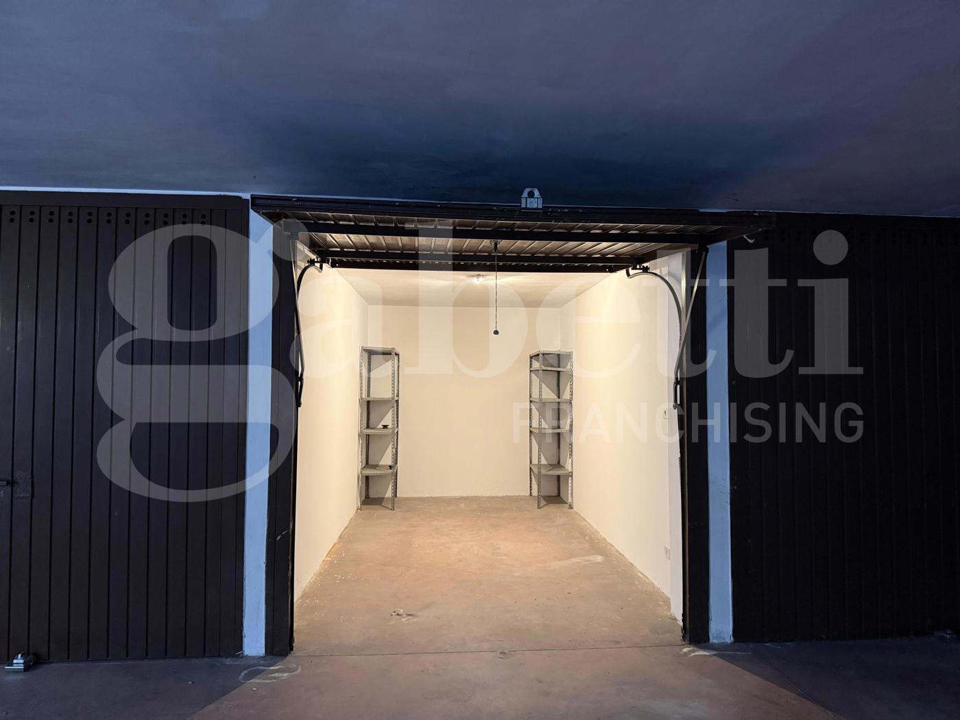 Box/Garage 13mq in vendita a Collegno