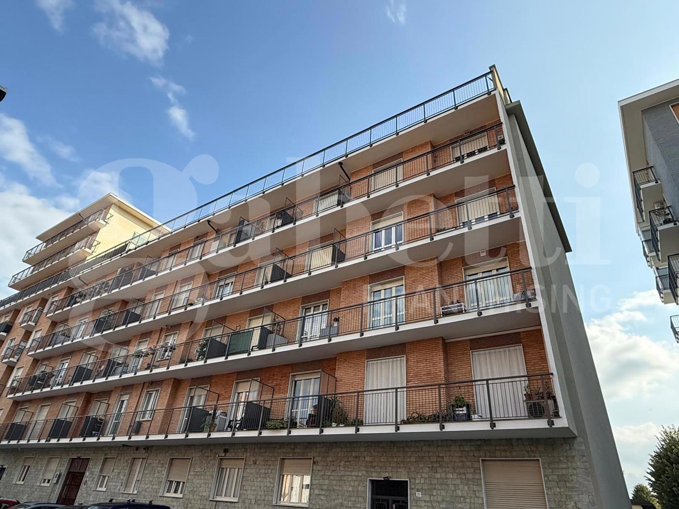 Box/Garage 12mq in vendita a Grugliasco