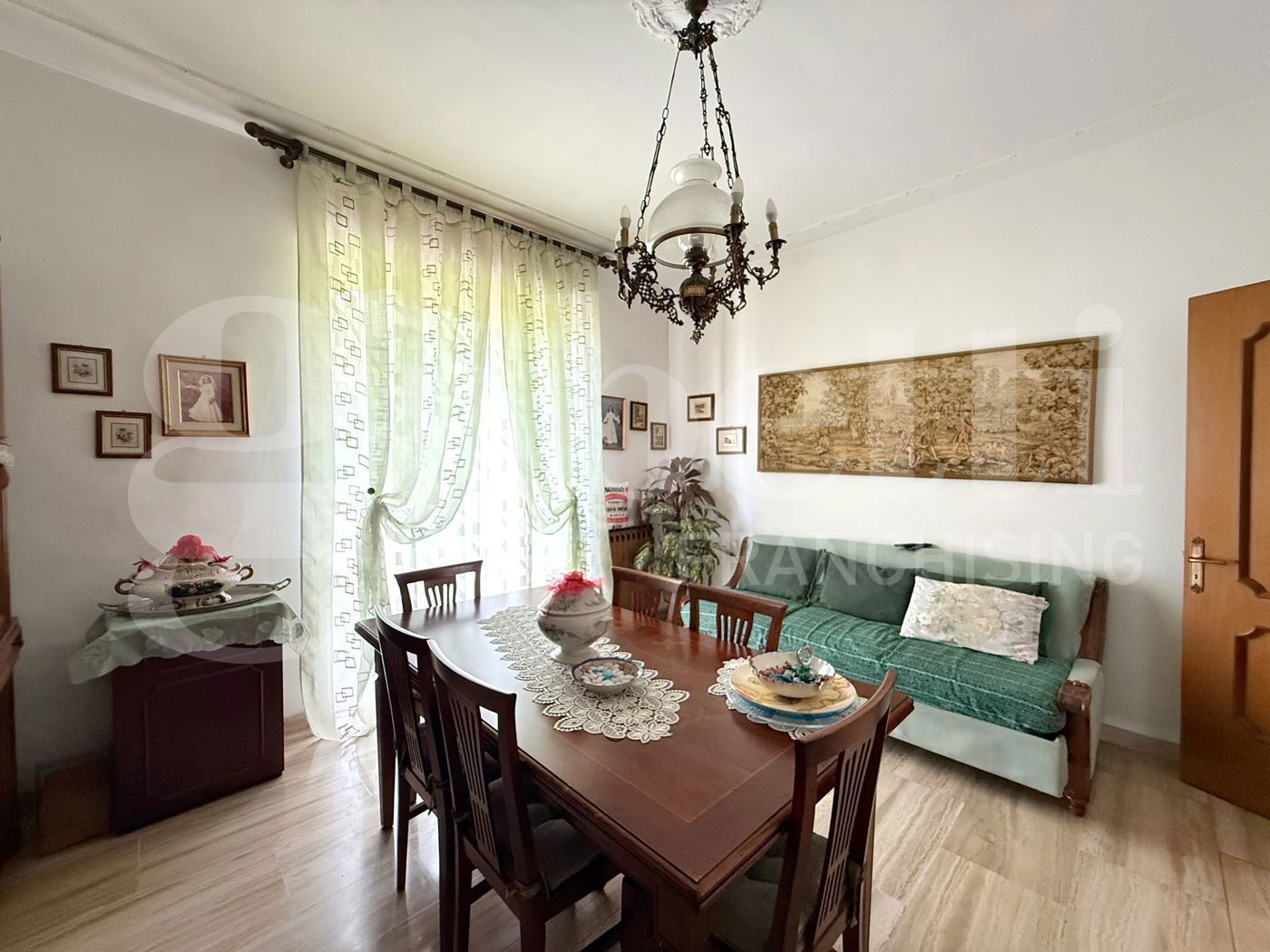 Villa Bifamiliare con giardino a Rivoli