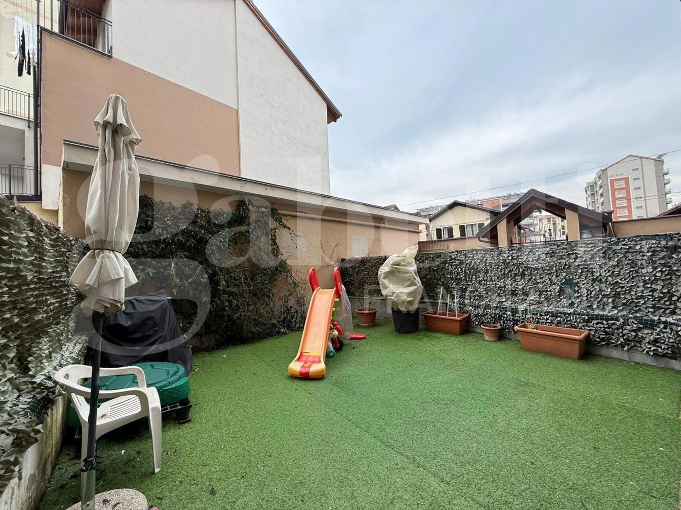 Trilocale con giardino a Torino