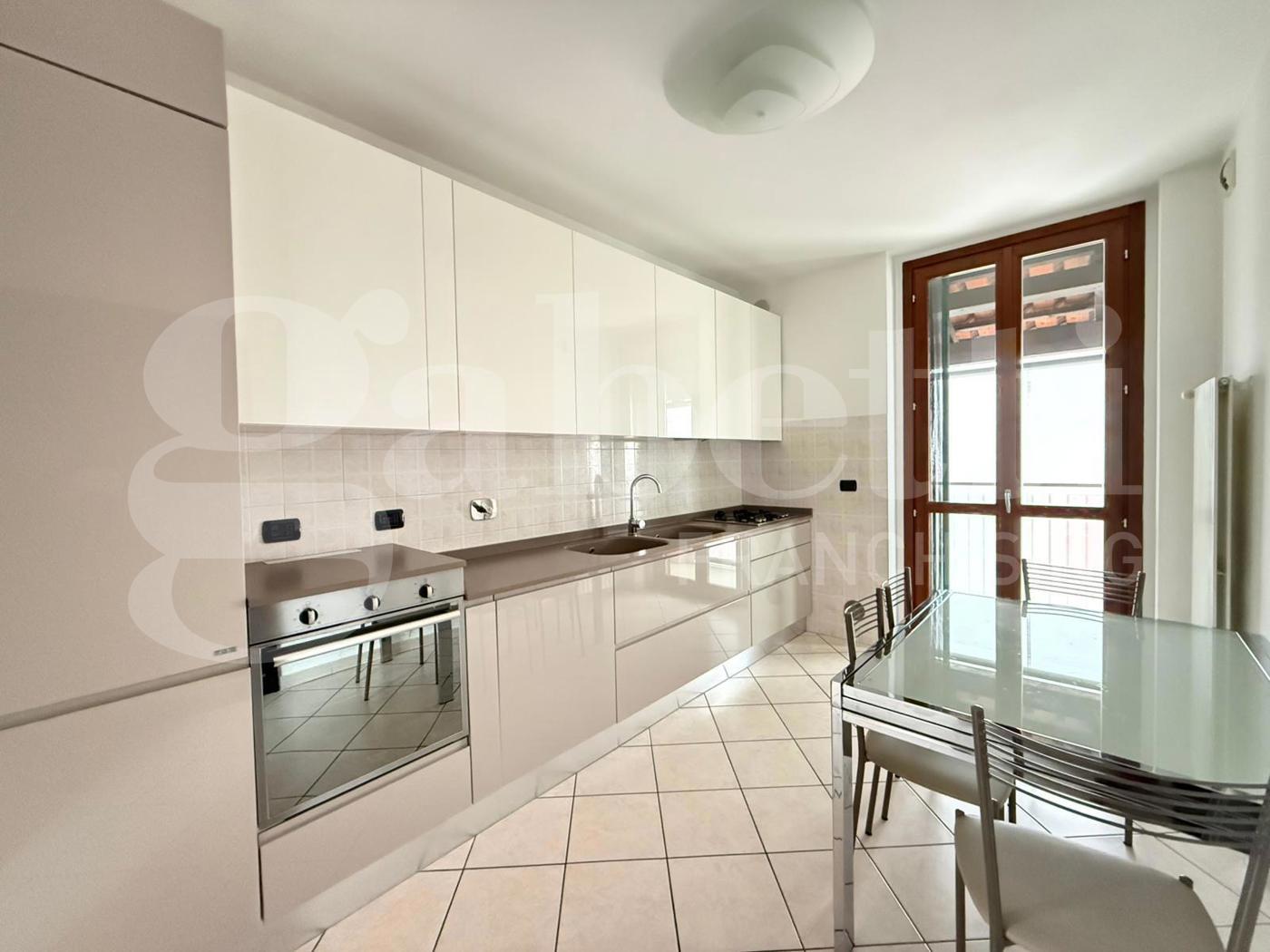 Quadrilocale in vendita a Grugliasco