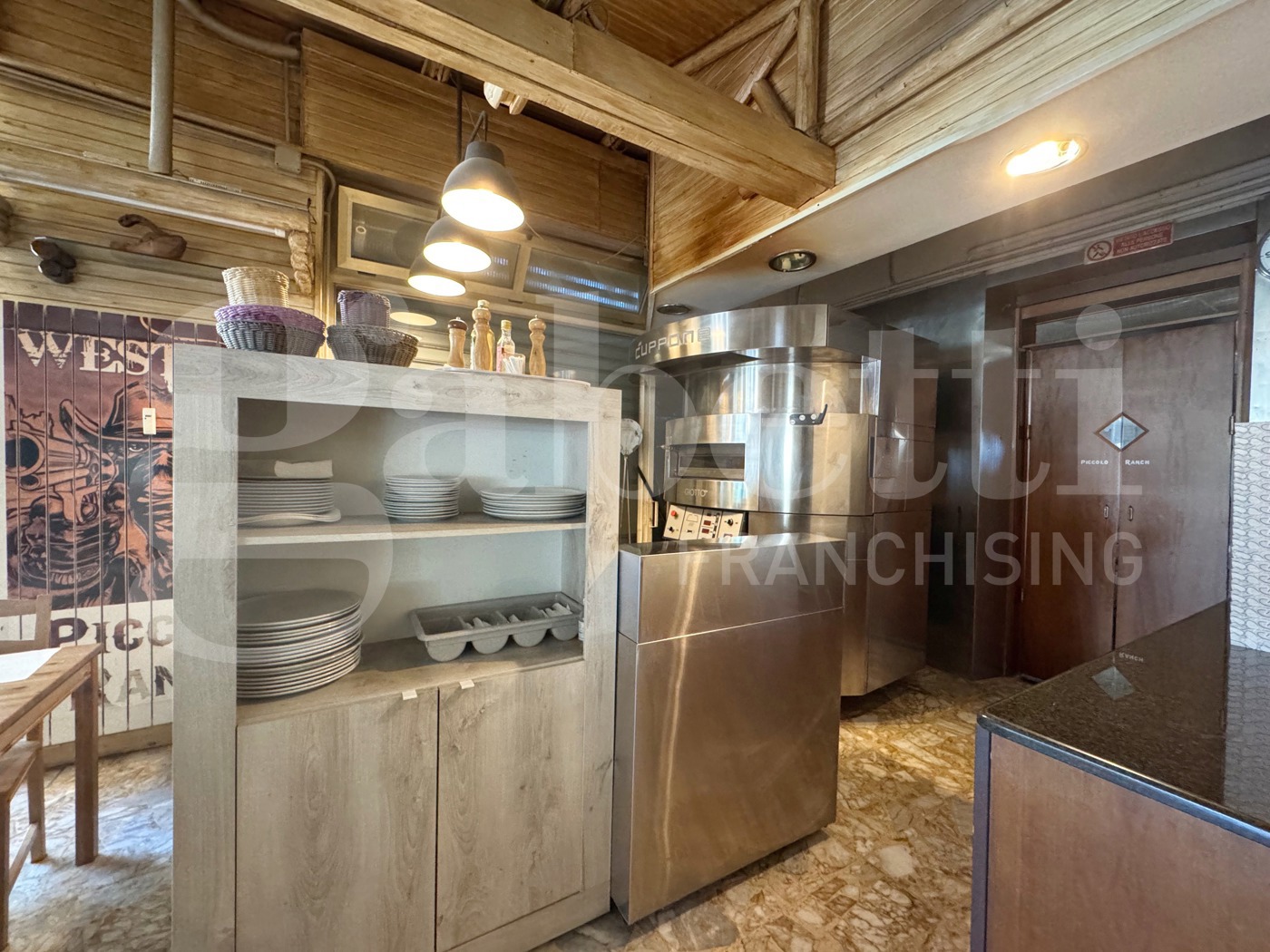 Attivit� commerciale Ristorante e pizzeria in vendita a Grugliasco