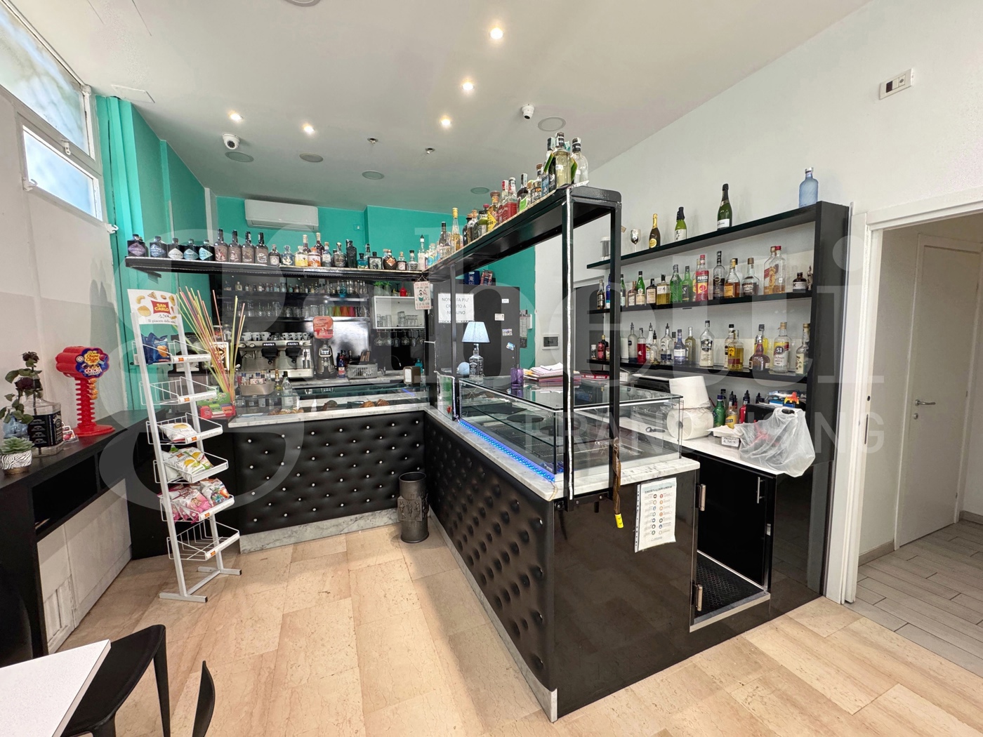 Attivit� commerciale Bar e tabacchi in vendita a Grugliasco