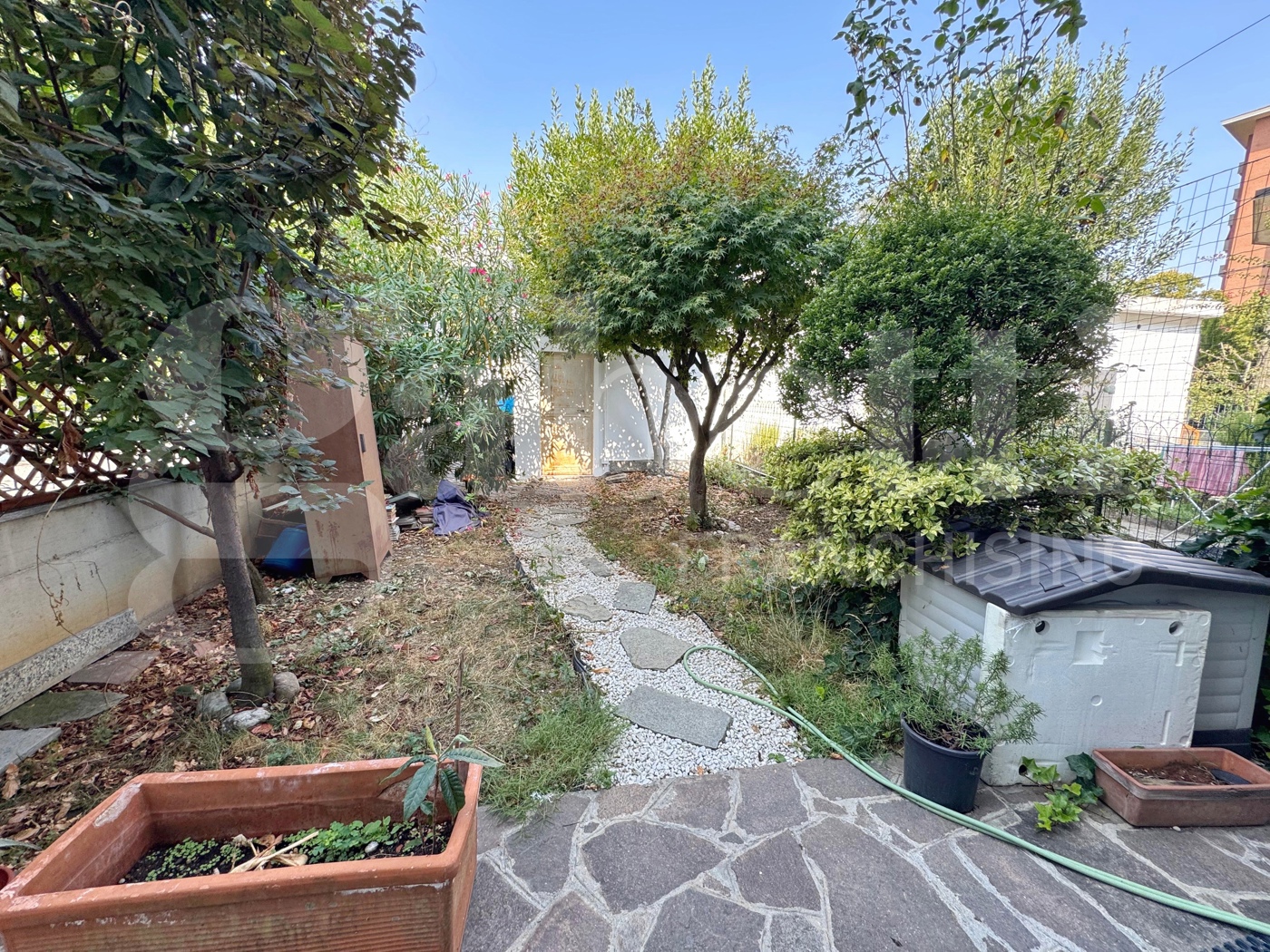 Casa indipendente con giardino a Torino