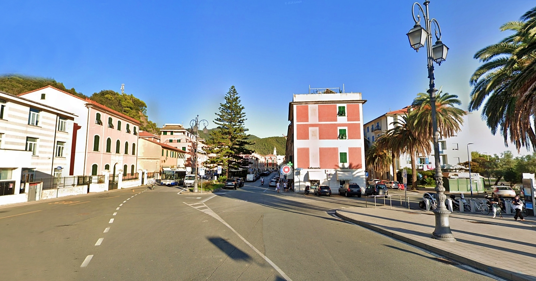 Magazzino da ristrutturare, Sestri Levante riva trigoso