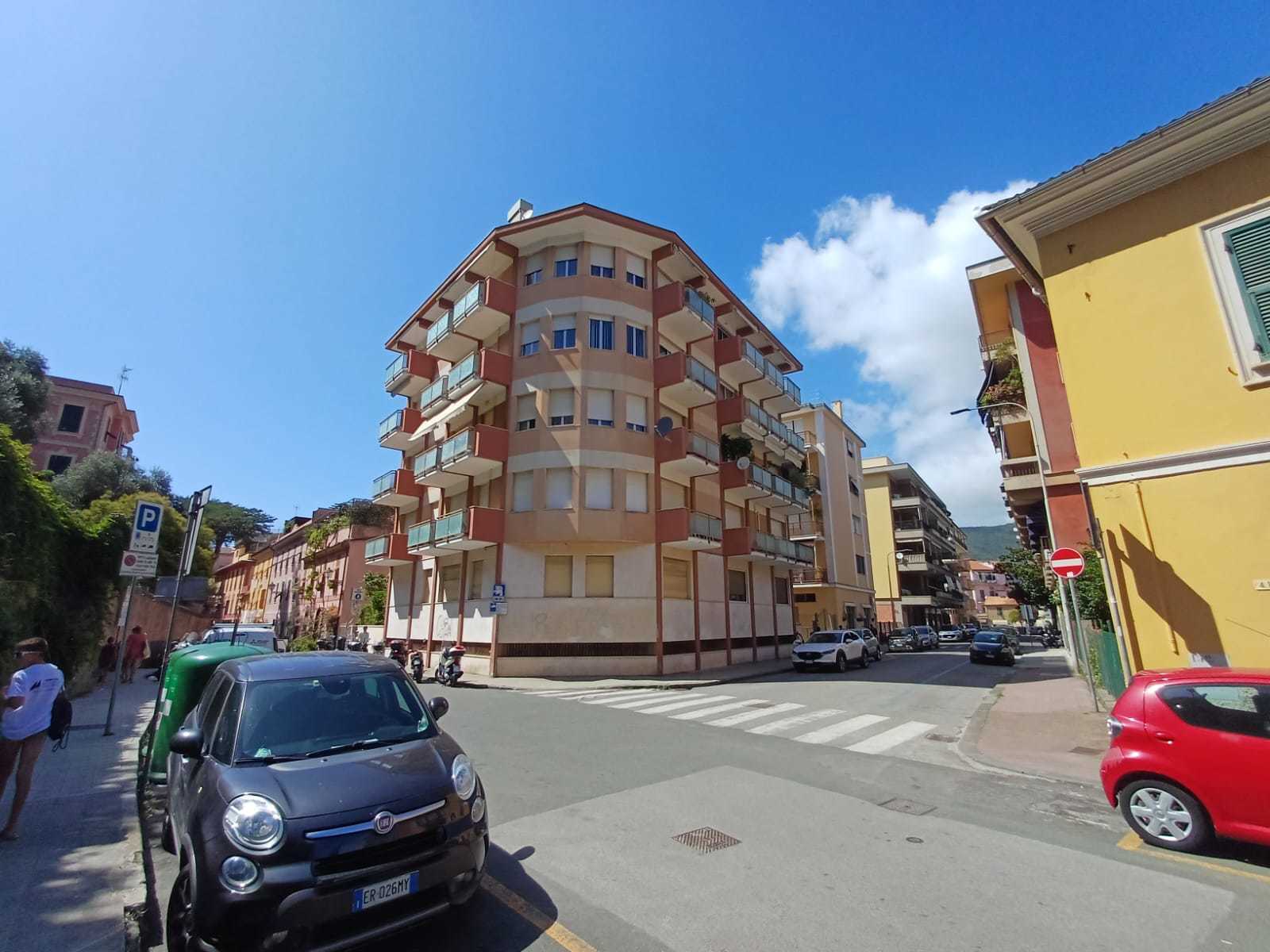 Appartamento con terrazzi in via della chiusa 35, Sestri Levante