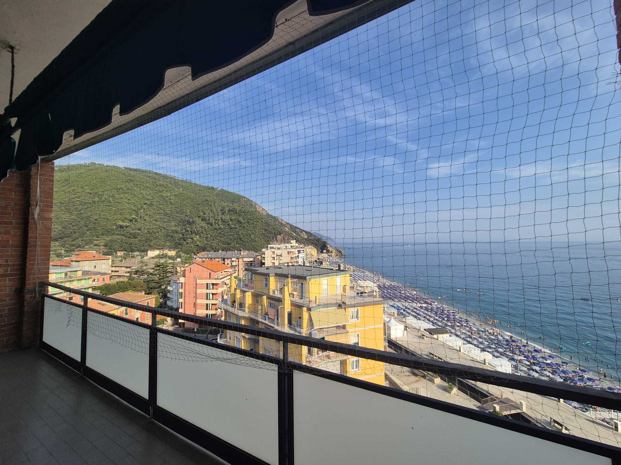 Appartamento vista mare in piazza del popolo 8, Deiva Marina