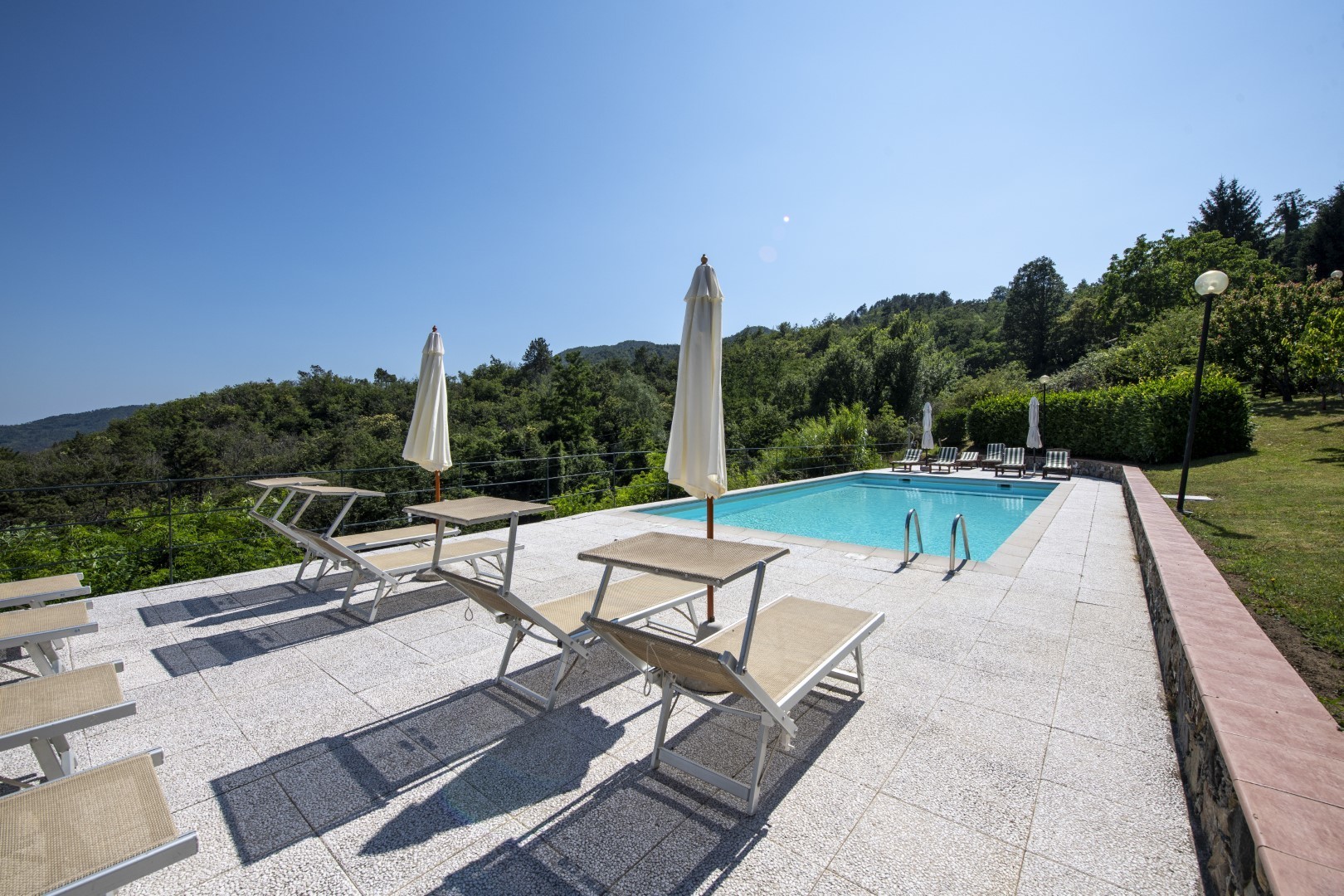 Monolocale con giardino in sp50 20, Carro